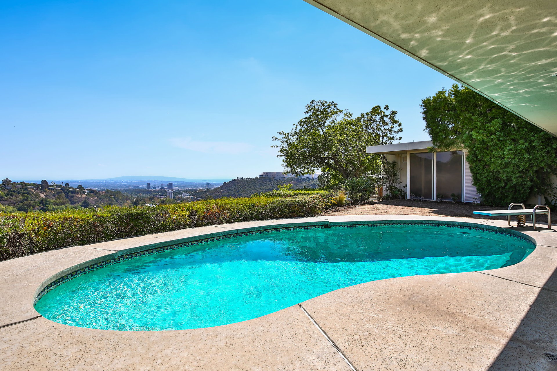 1394 Casiano Rd