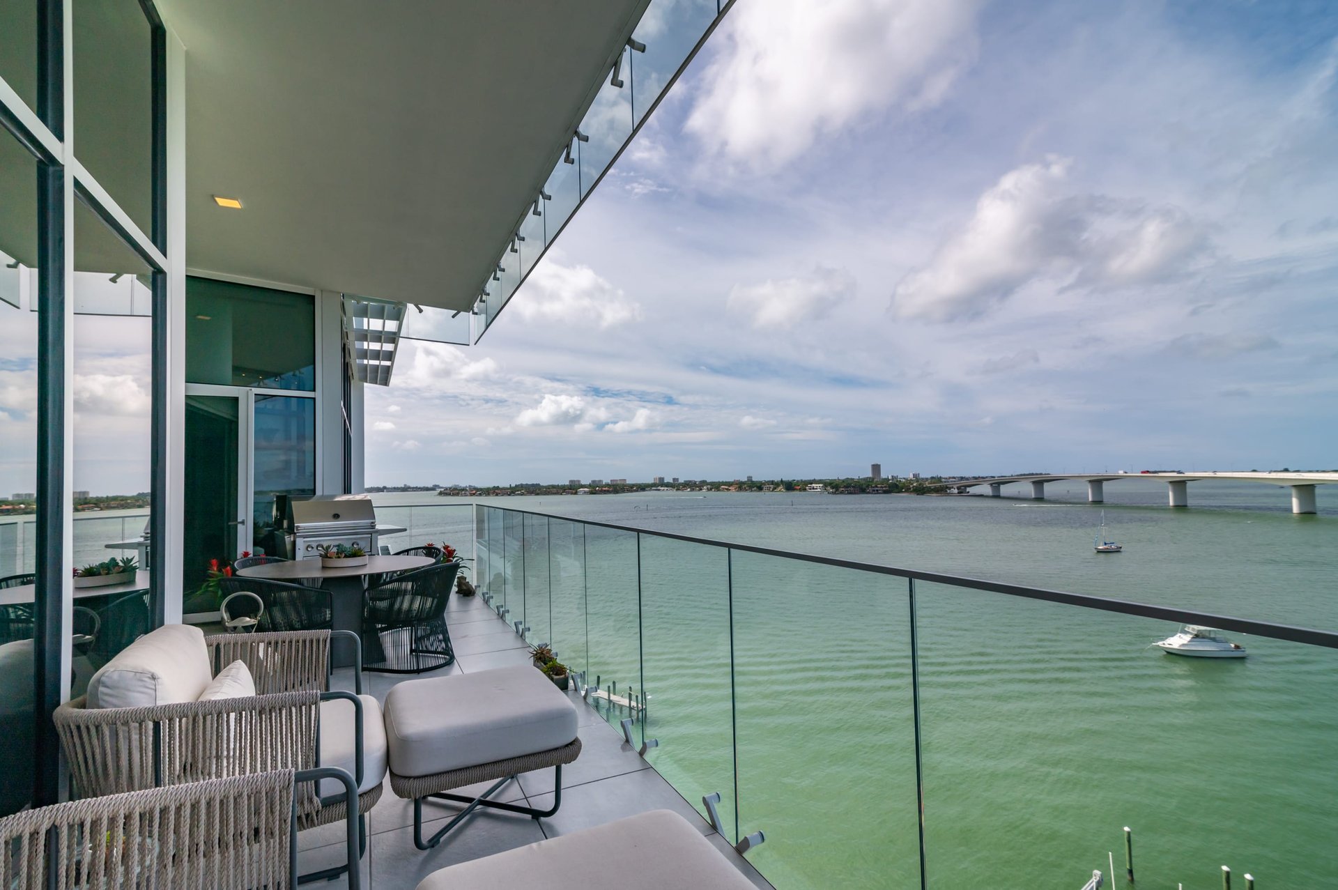 280 Golden Gate Point PH 2