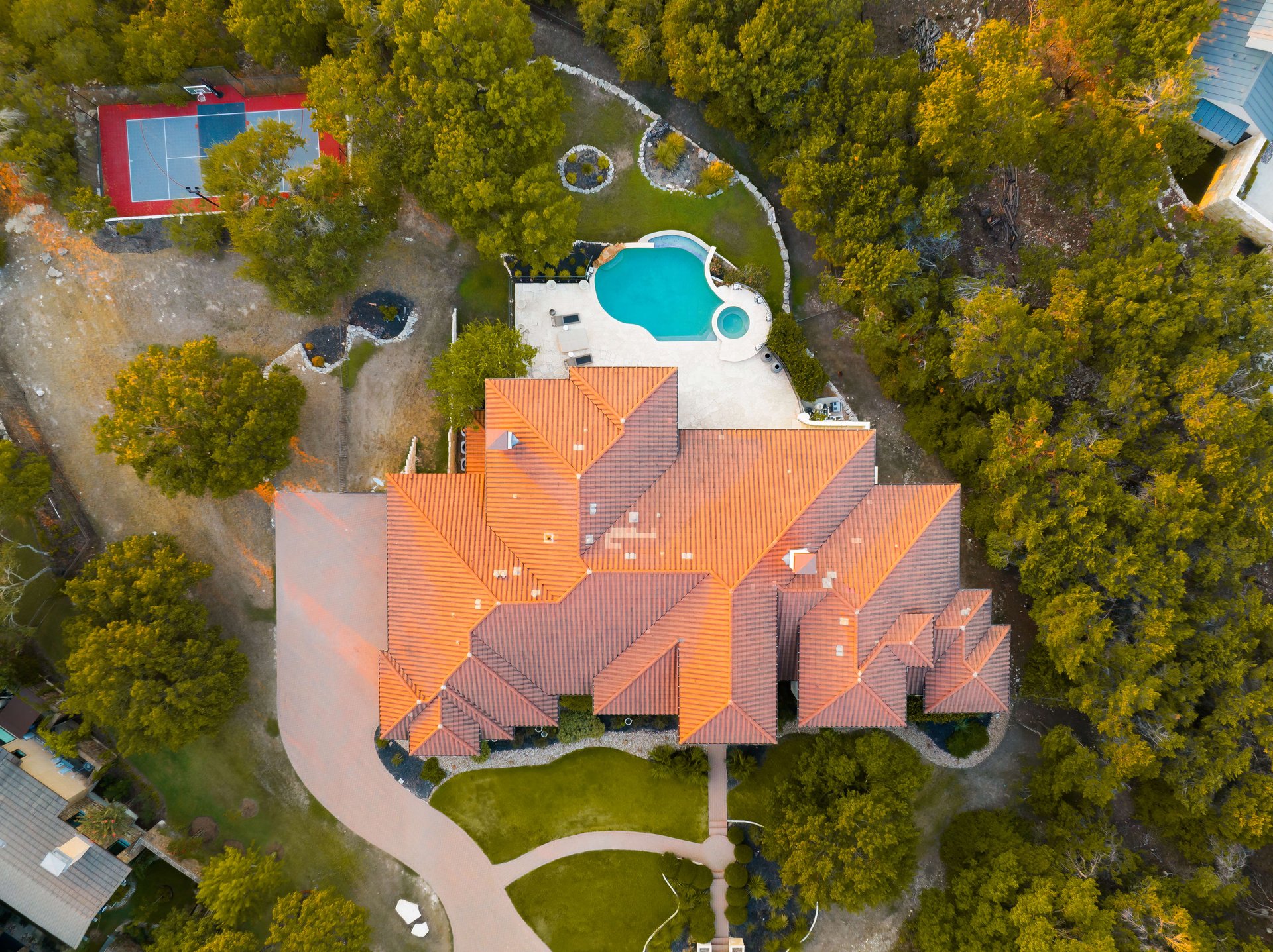 916 Barton Creek Blvd