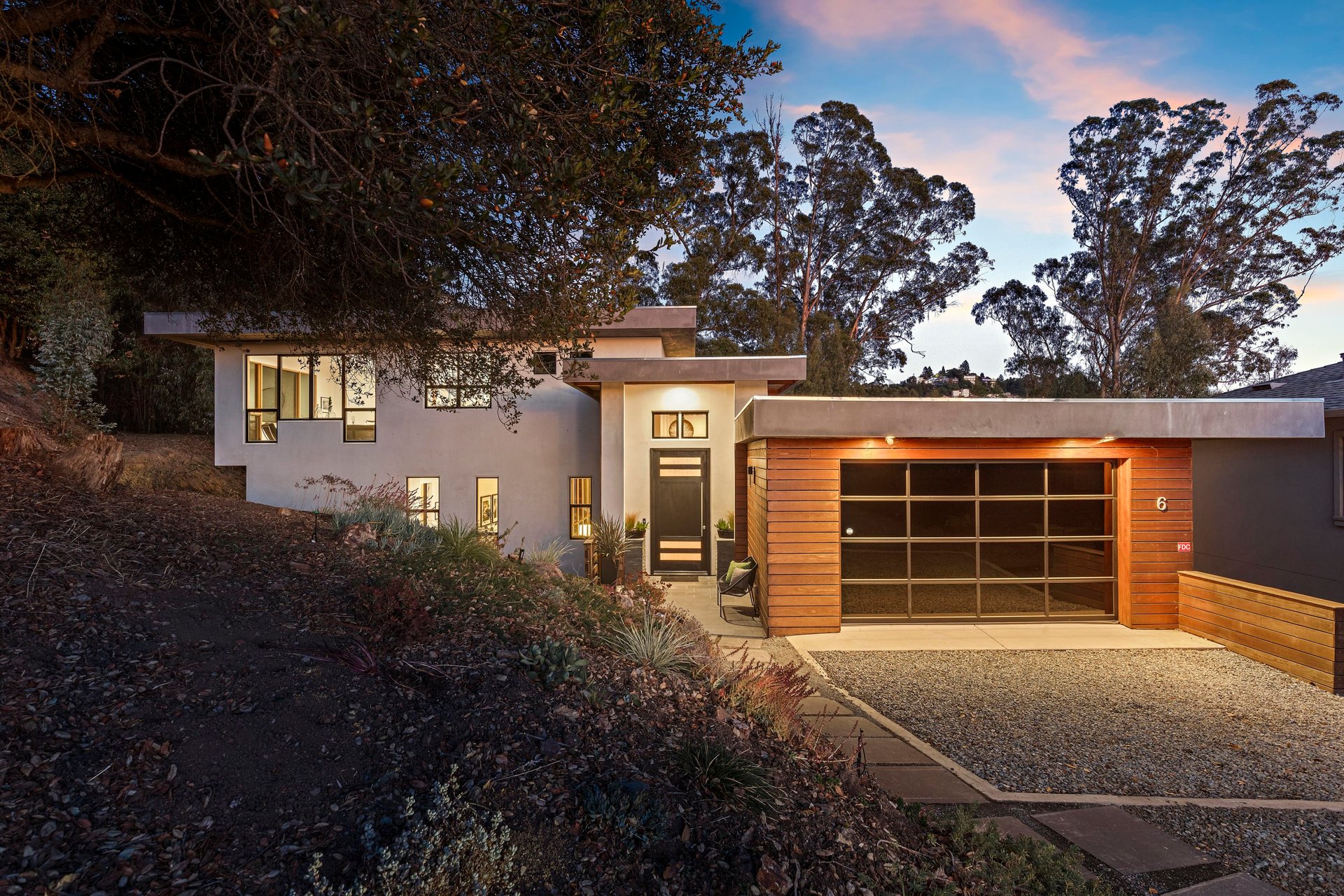  Mid-Century Modern Home in Oakland Hills