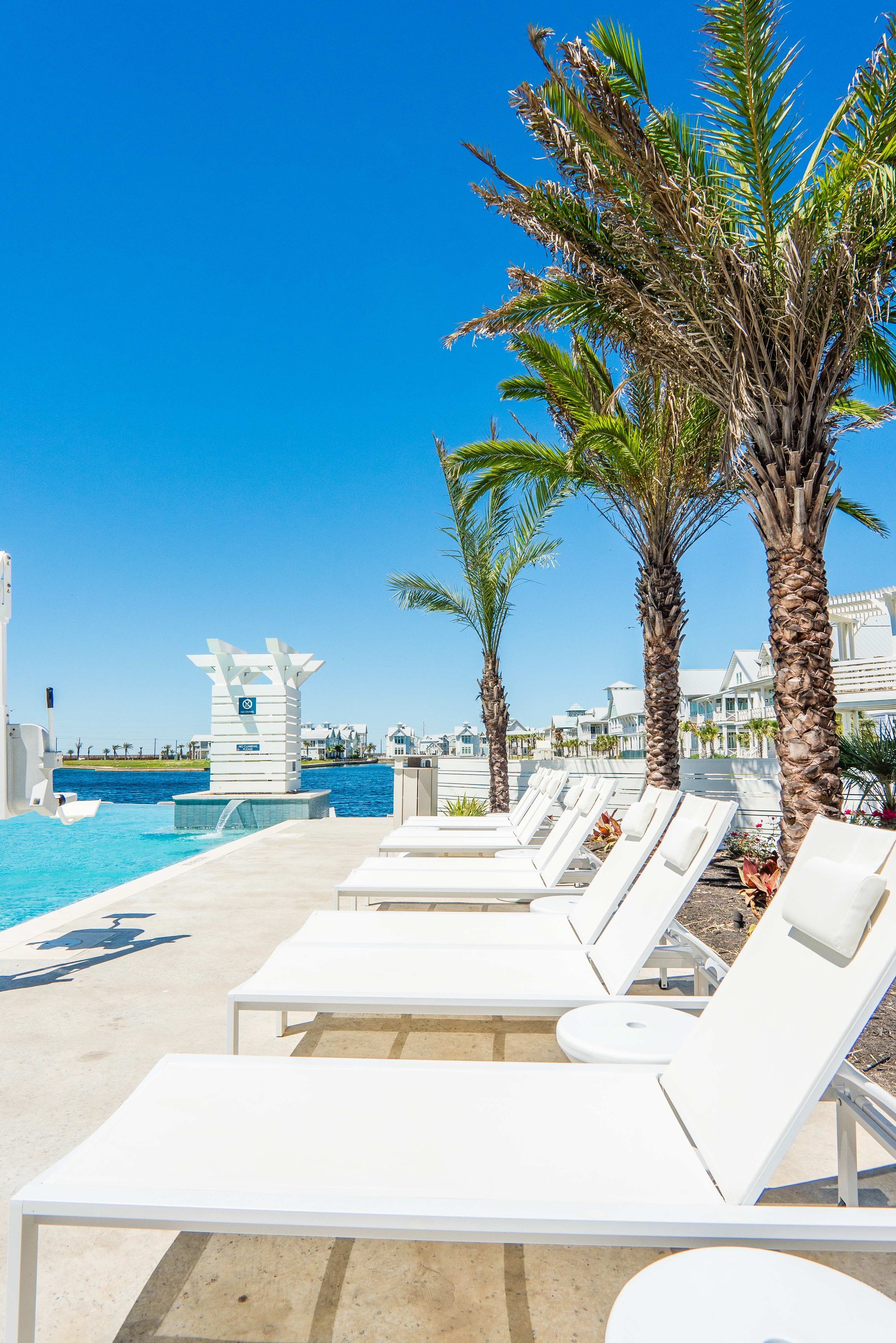 Cinnamon Shore South Community Pool