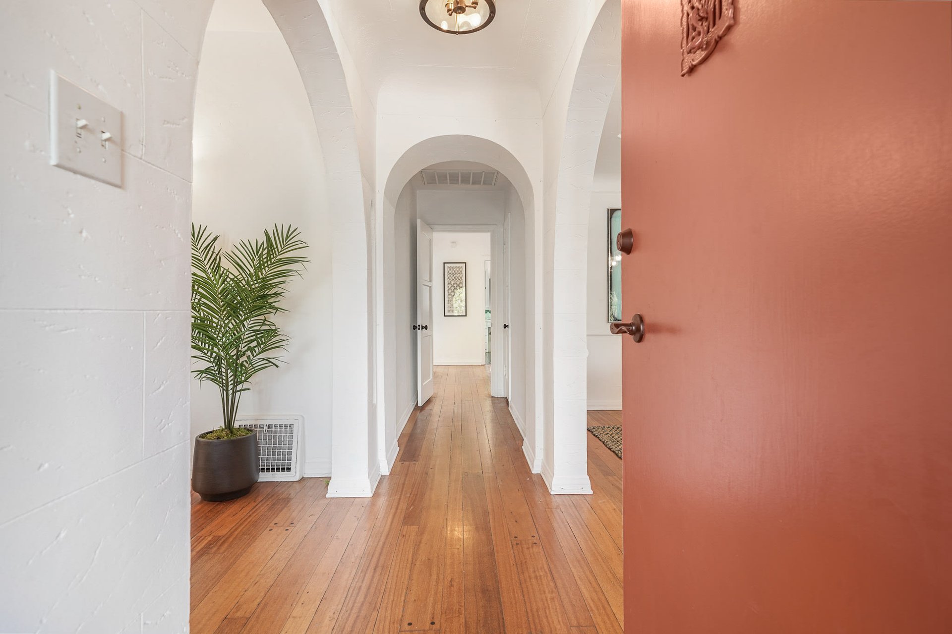Beautiful Spanish Trophy Duplex in Wilshire Vista