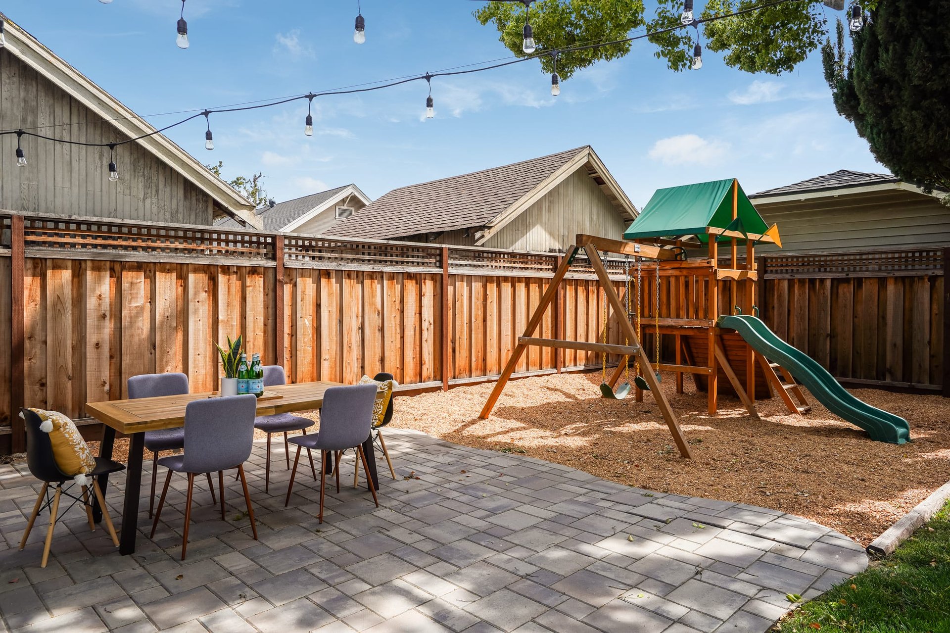 1188 Singletary Ave