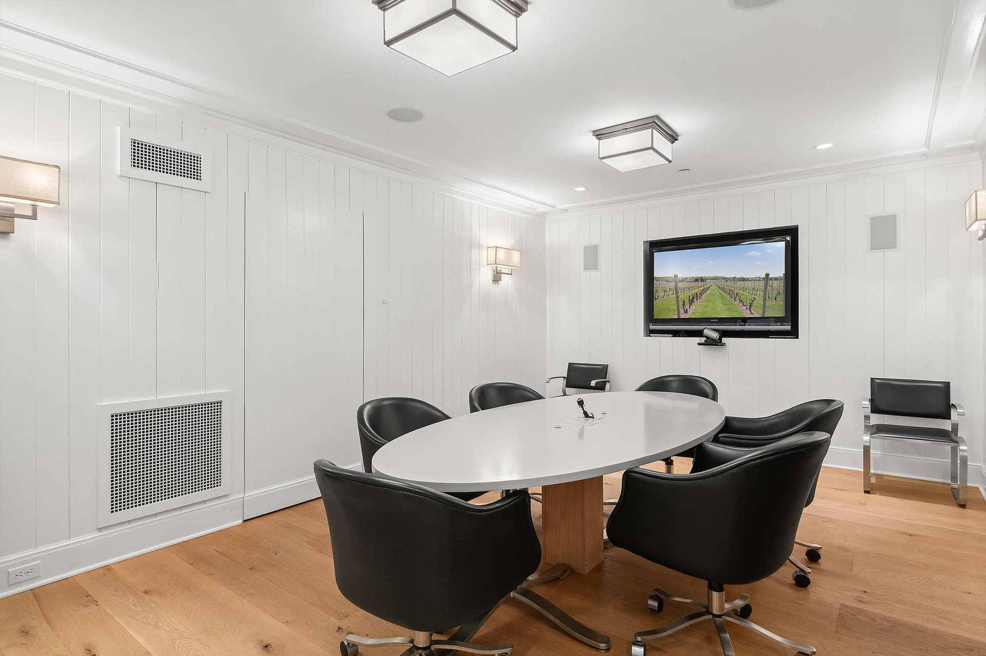 39 Lumber Lane, Bridgehampton