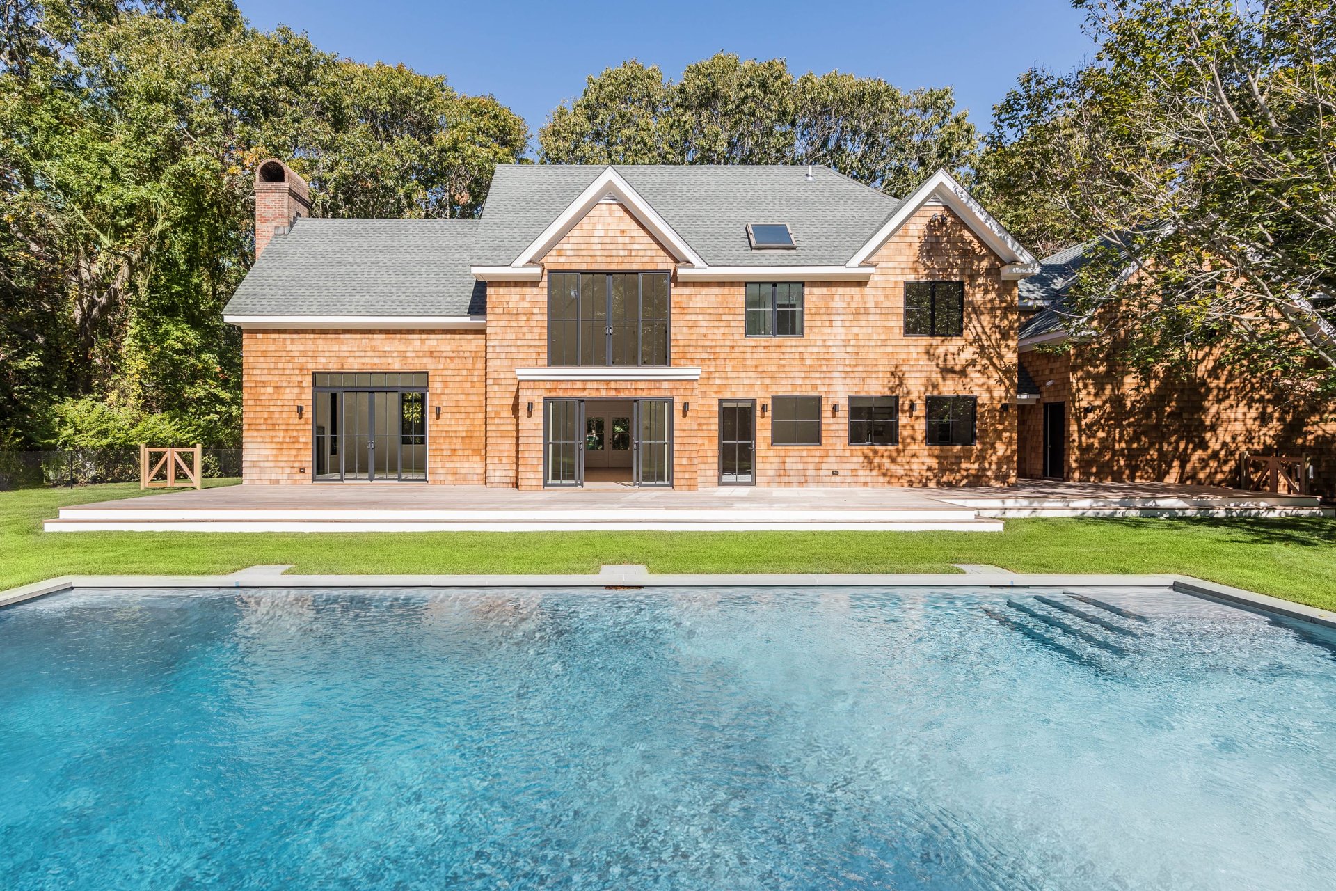 22 Oak Drive