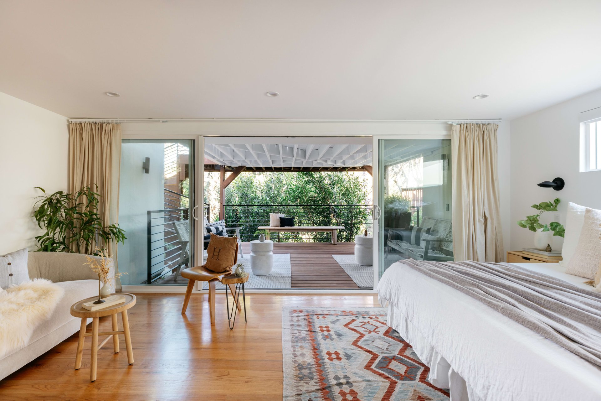 A Reimagined Silver Lake Bungalow
