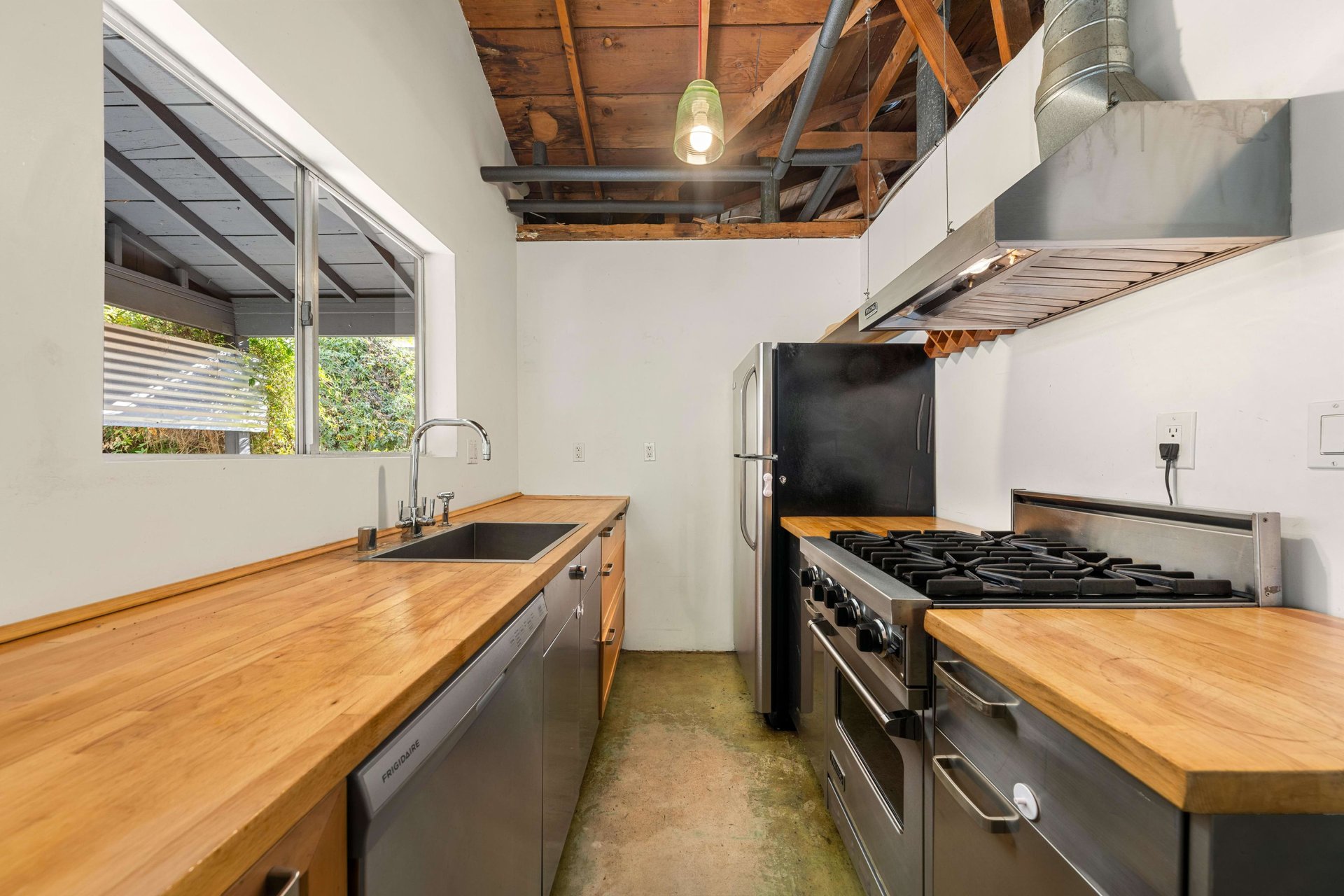 614 Brooks Ave, Venice