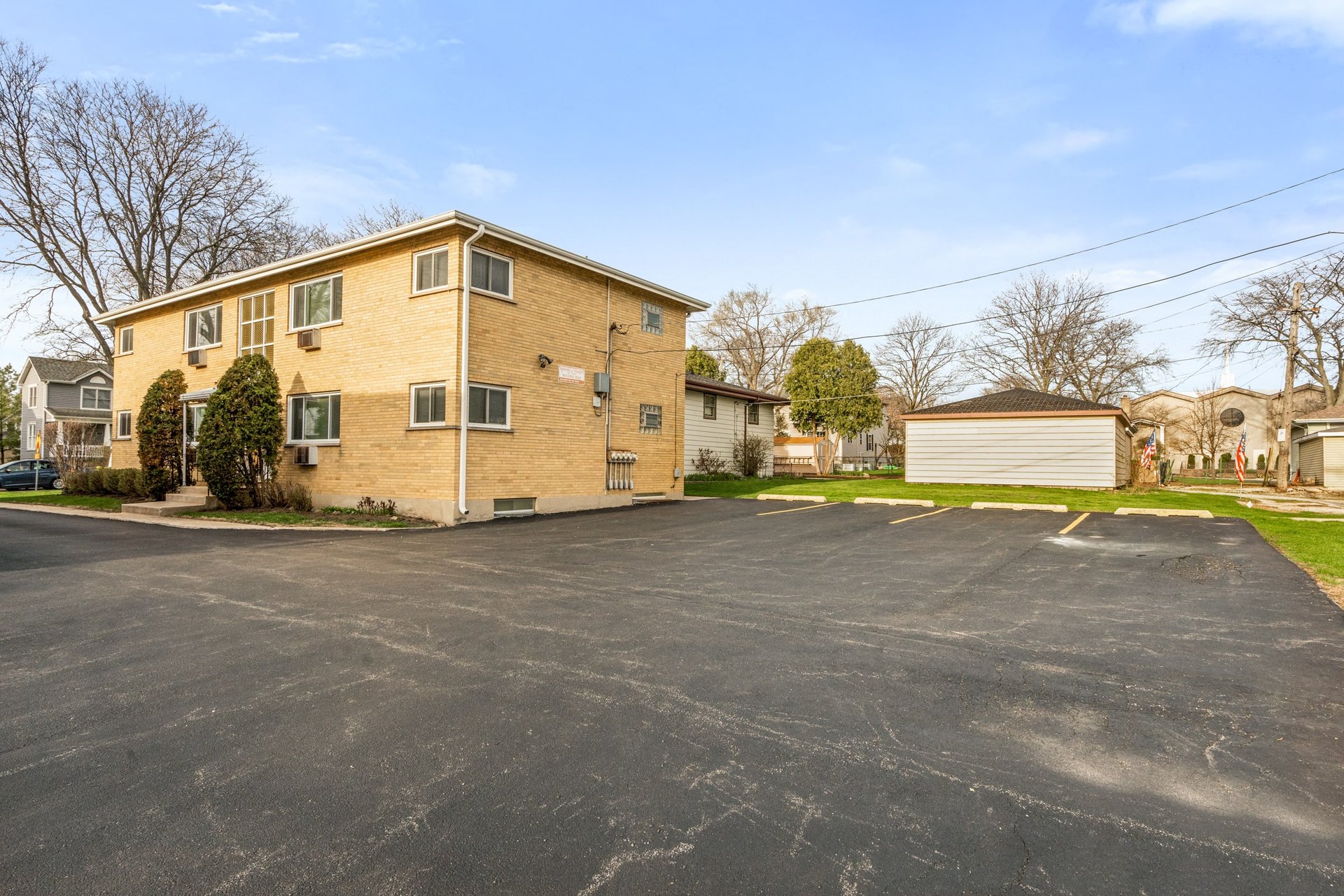 Downers Grove Apartment Building