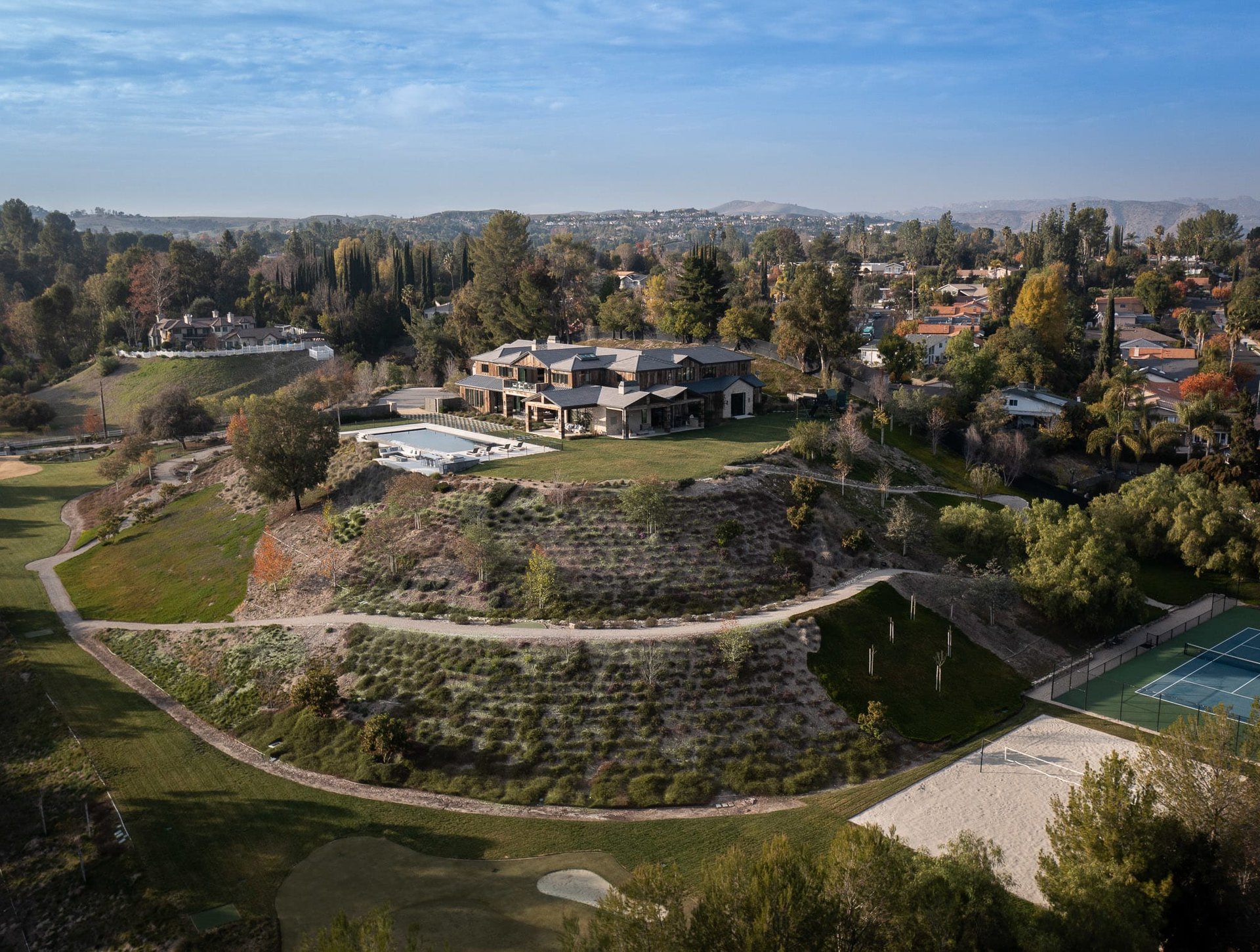 5521 PARADISE VALLEY RD