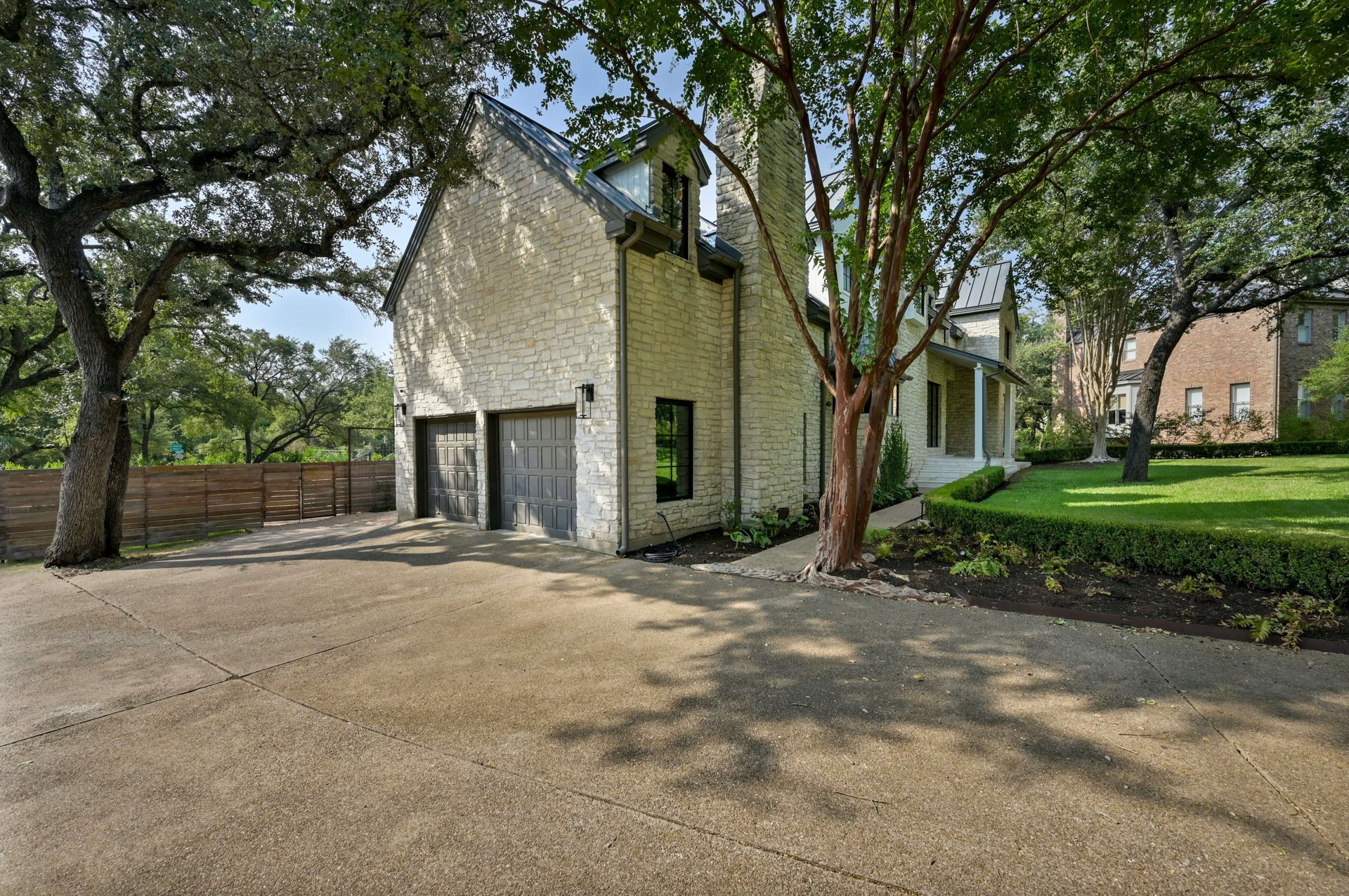 2501 Berenson Lane