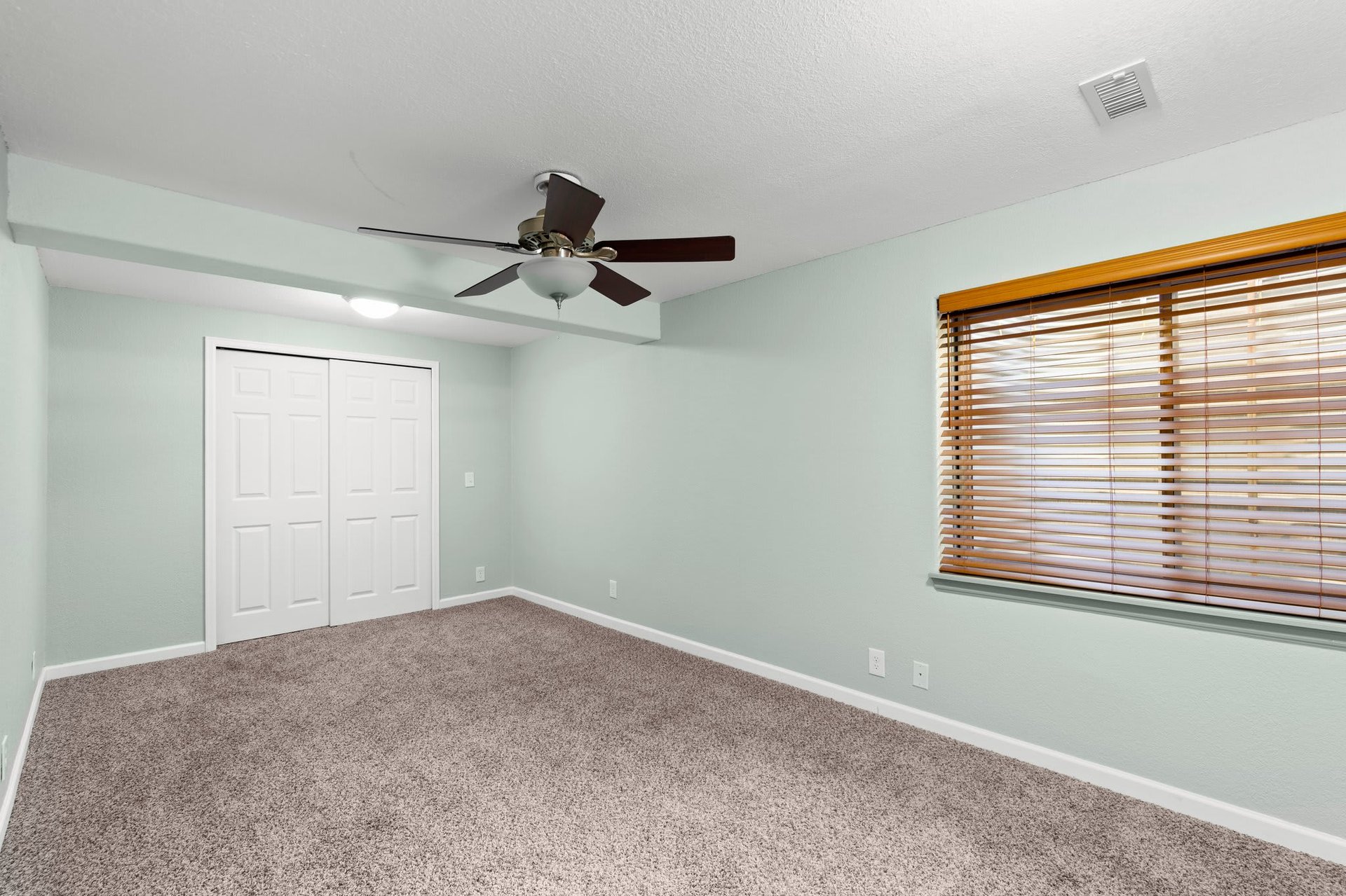 5096 Sand Hill Drive
