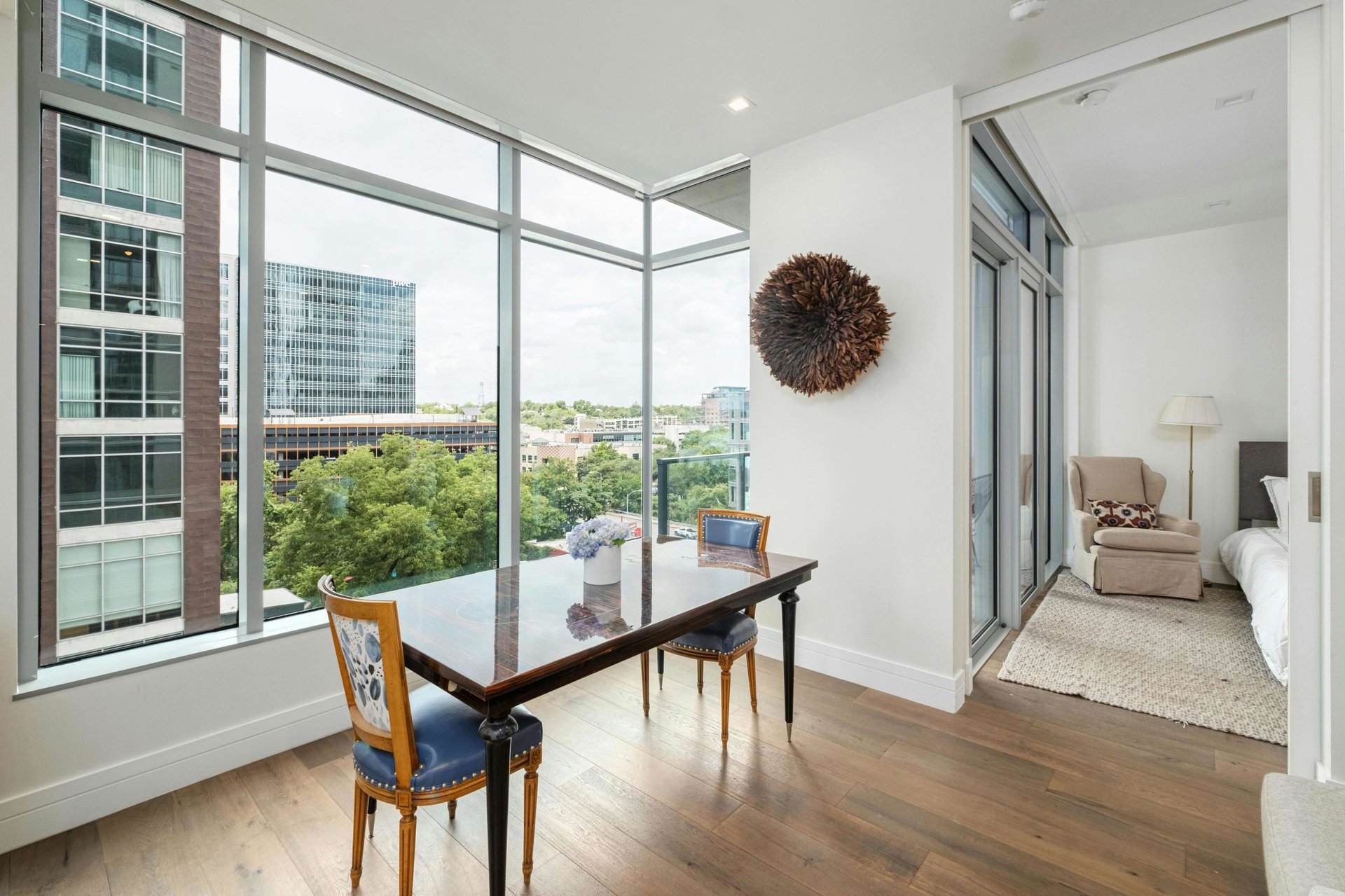 501 West Ave #702
