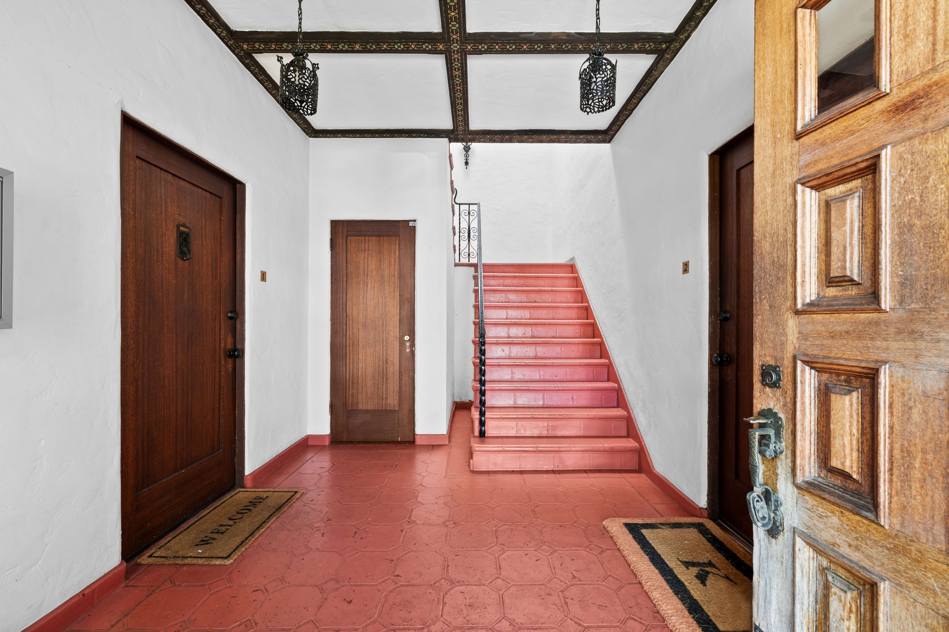 162 N Swall Dr, Beverly Hills