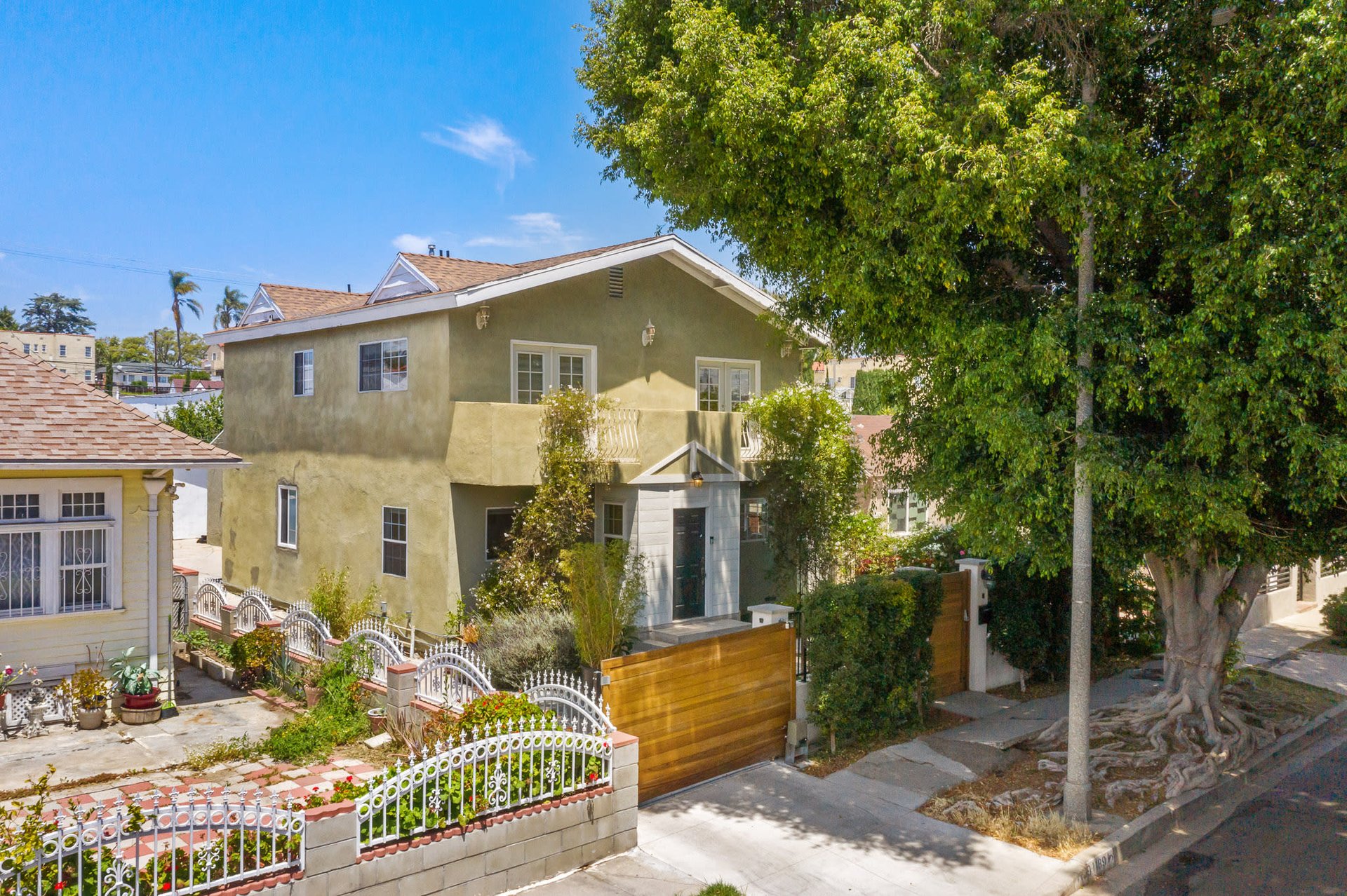 Rare Newer Renovated Duplex (2 on a Lot) in Mid-City