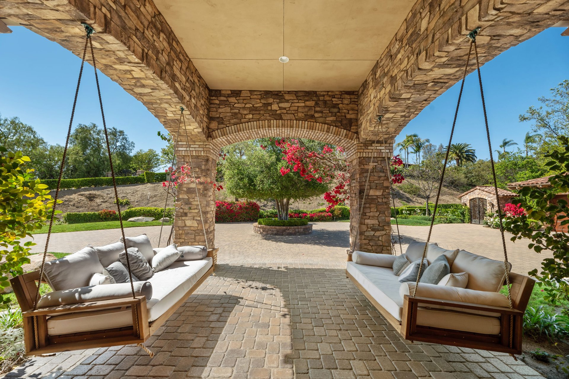 17891 OLD WINERY WAY