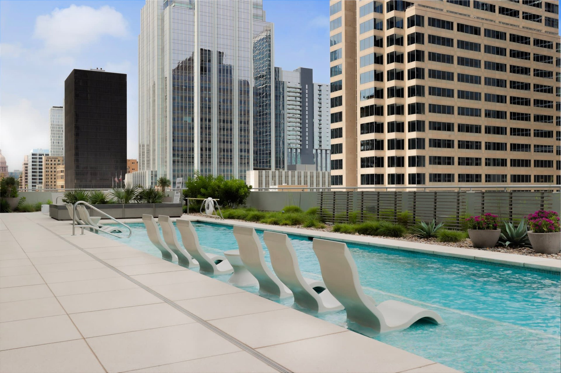 200 Congress Ave #13A