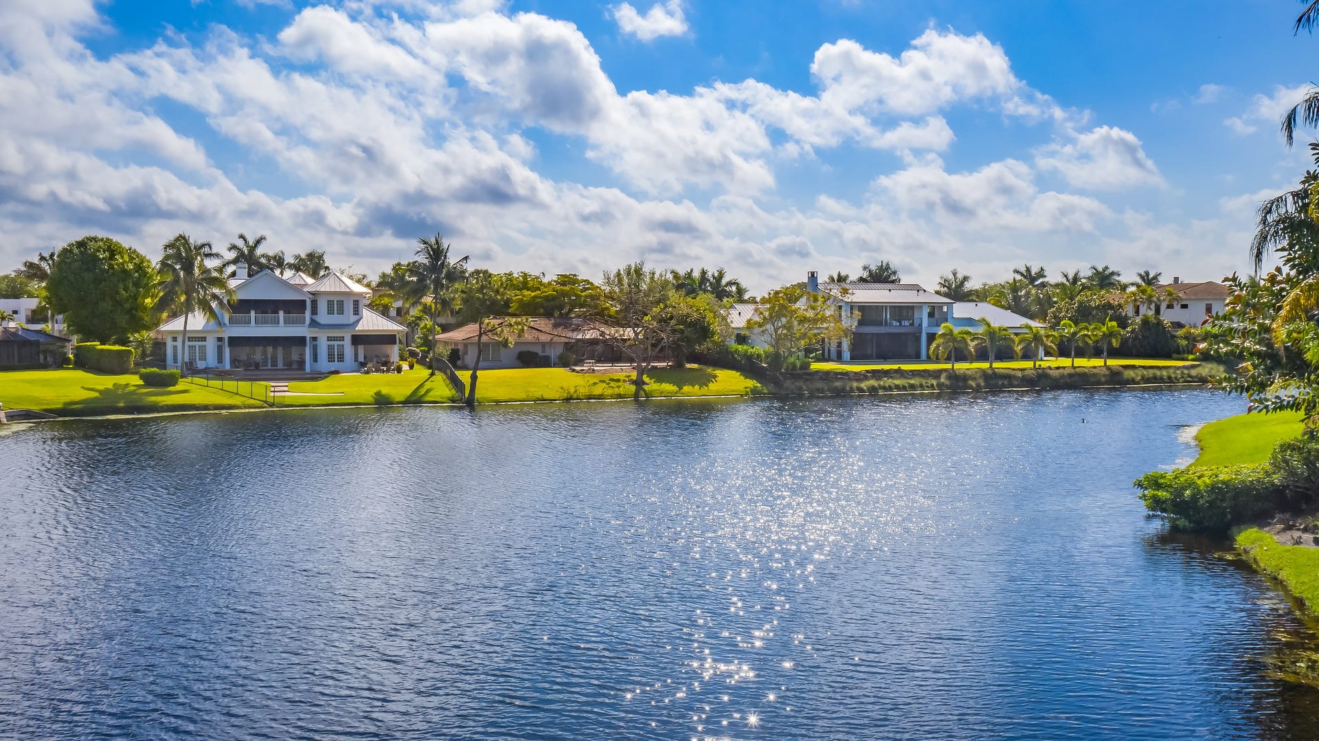 PARK SHORE