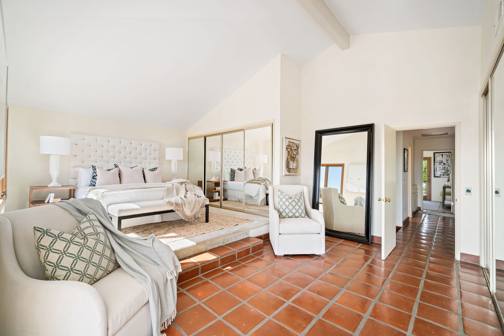 6353 Malibu Park Ln, Malibu