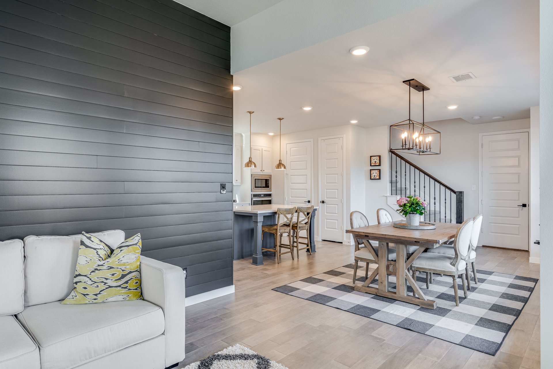 3607 Doramus Drive
