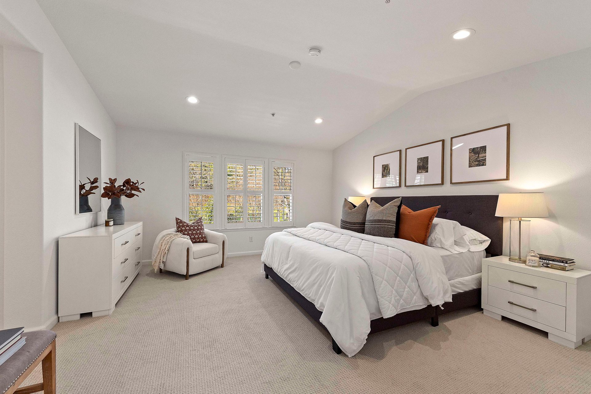 27 Presidio Dr