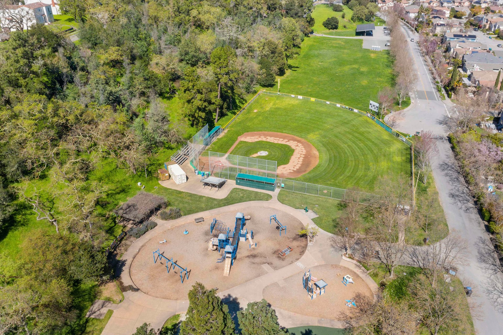 27 Presidio Dr