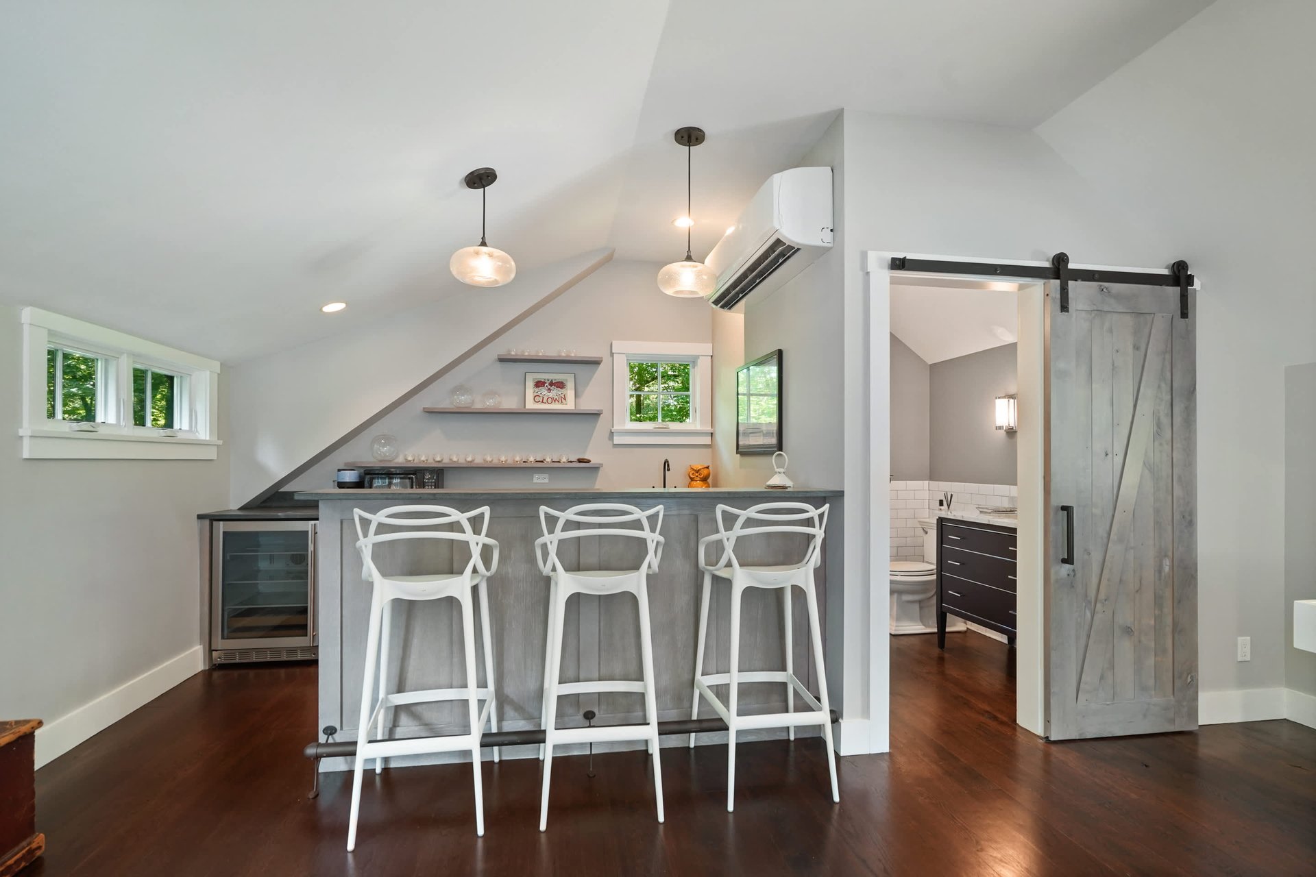 250 E Middle Patent Road