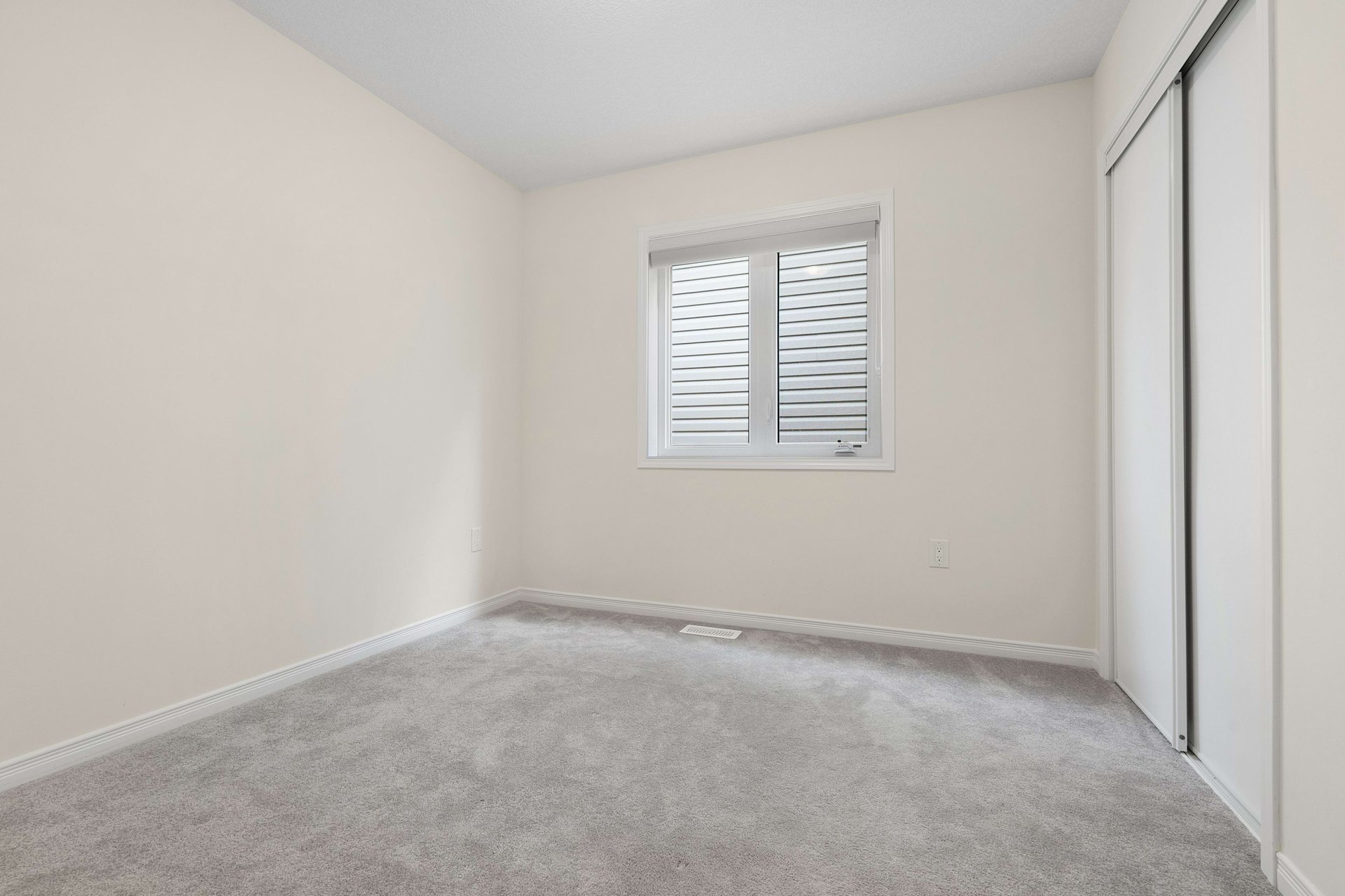 63 Esther Cres