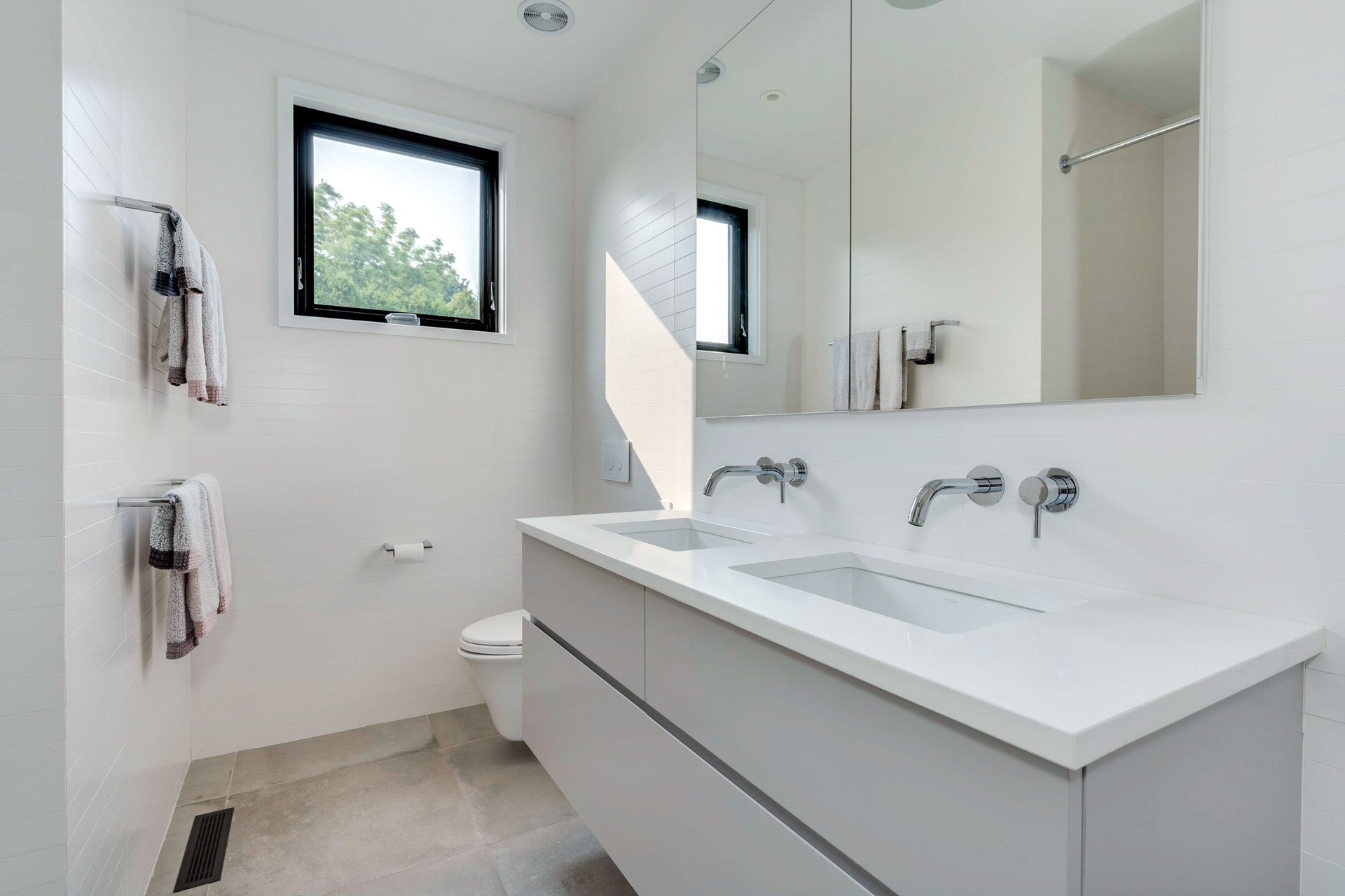 An Icon of Timeless Design in Bridgehampton Farm Country