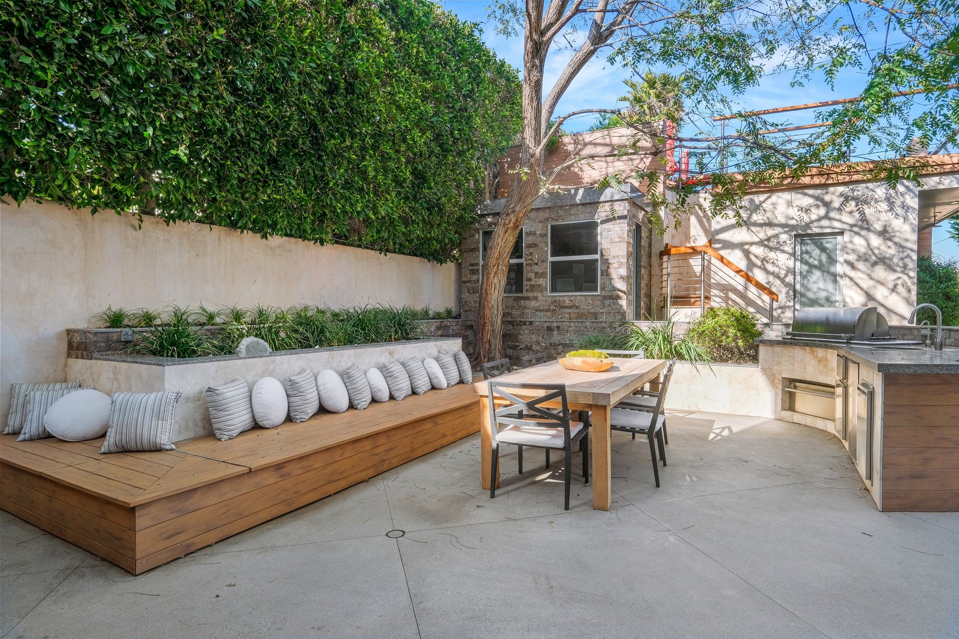 943 24th Street