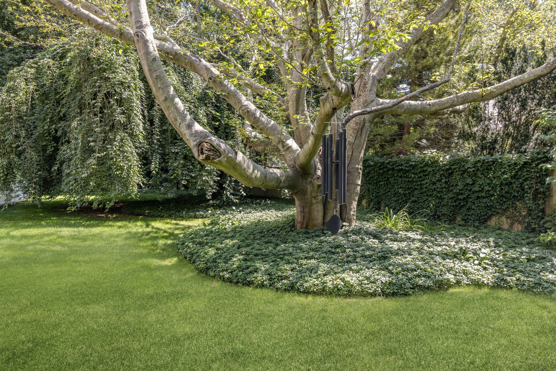 Bridghampton Village South Designer-Renovated Shingled Cottage