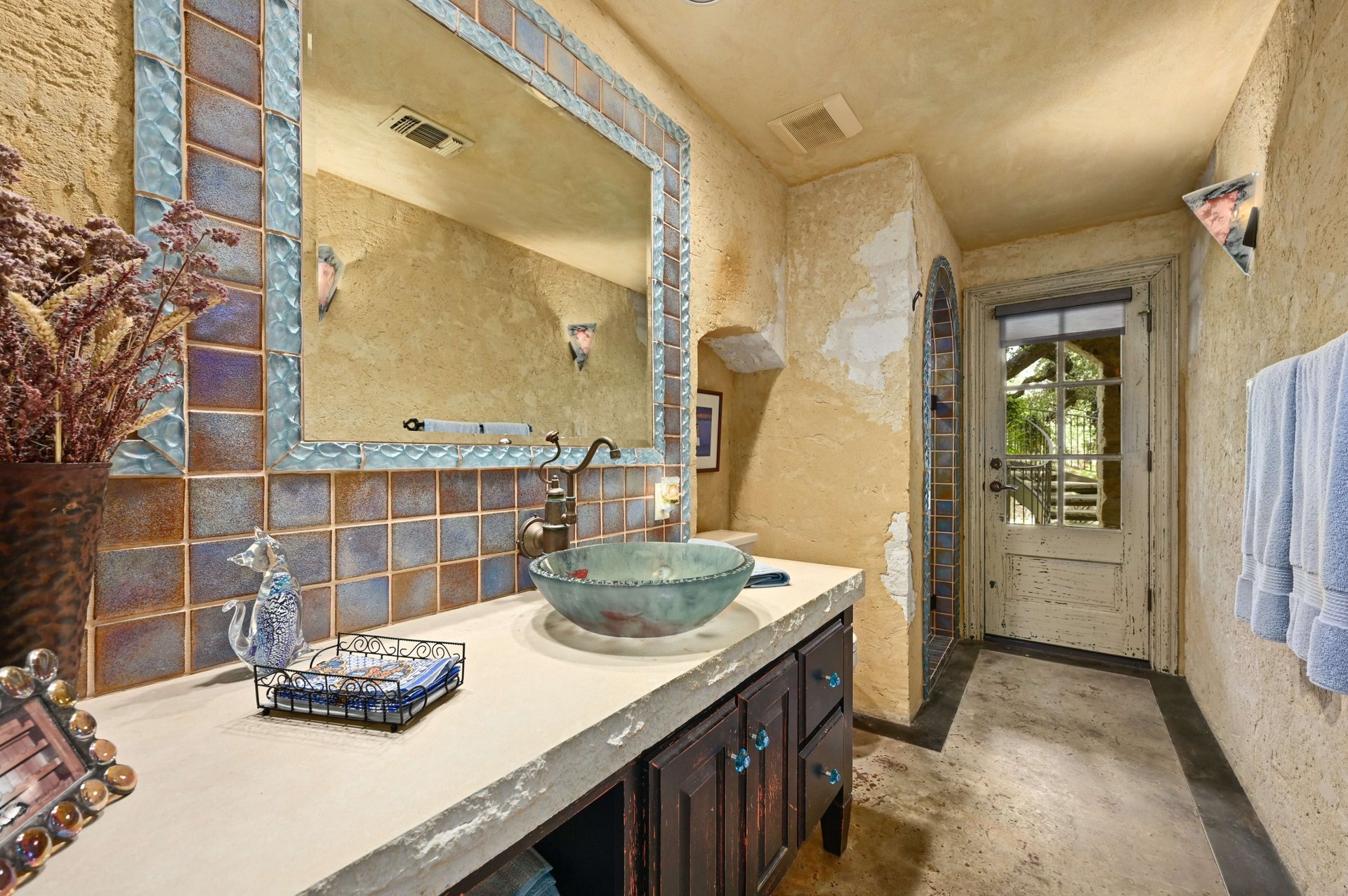 3601 Toro Canyon Road