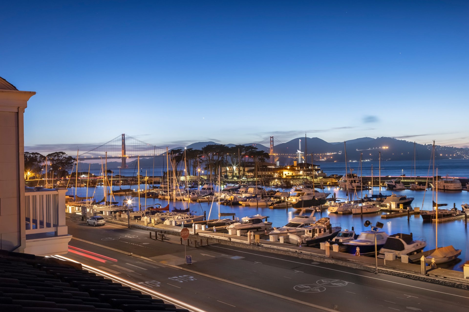 Marina Boulevard Masterpiece 