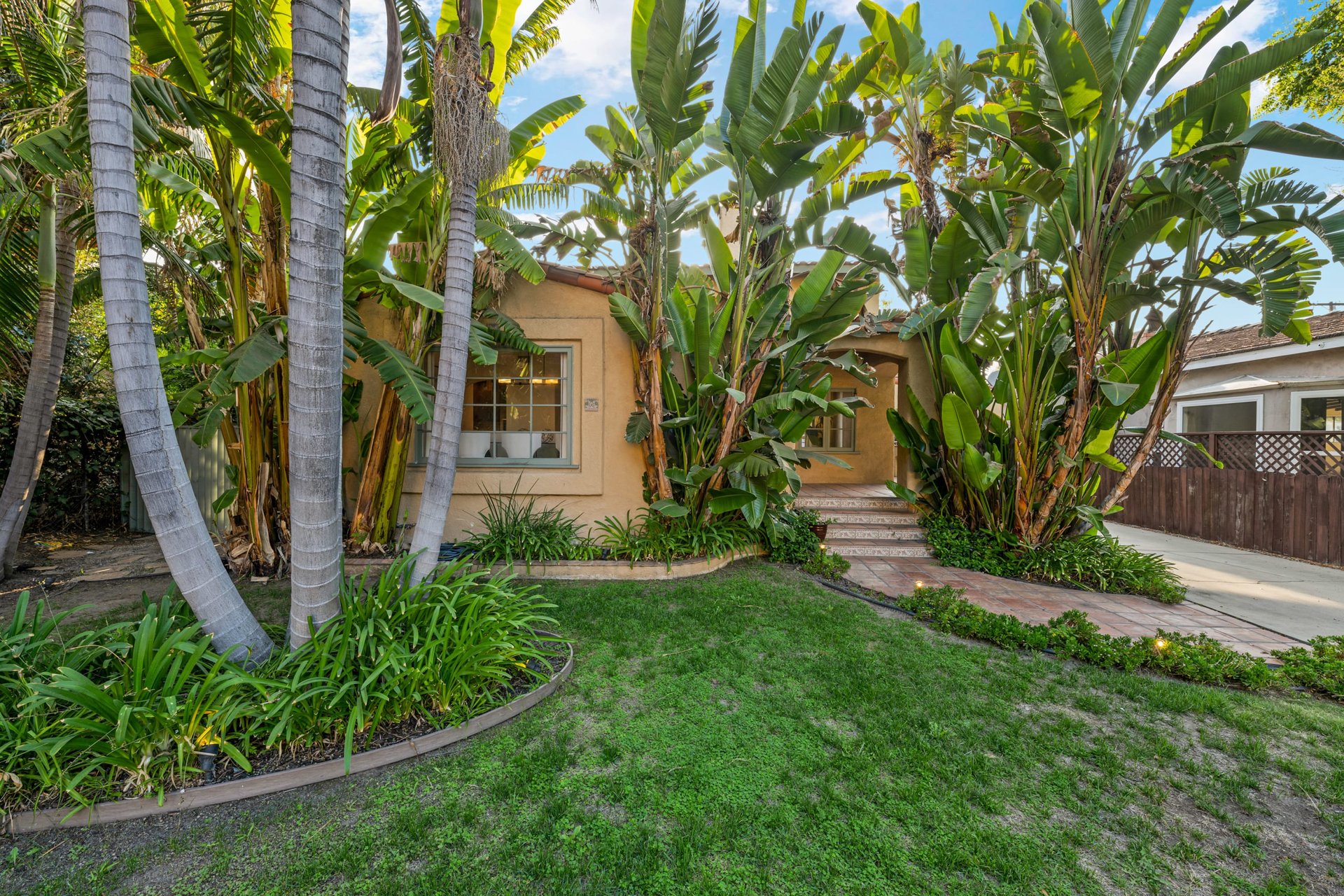 4545 Talofa Ave, Toluca Lake
