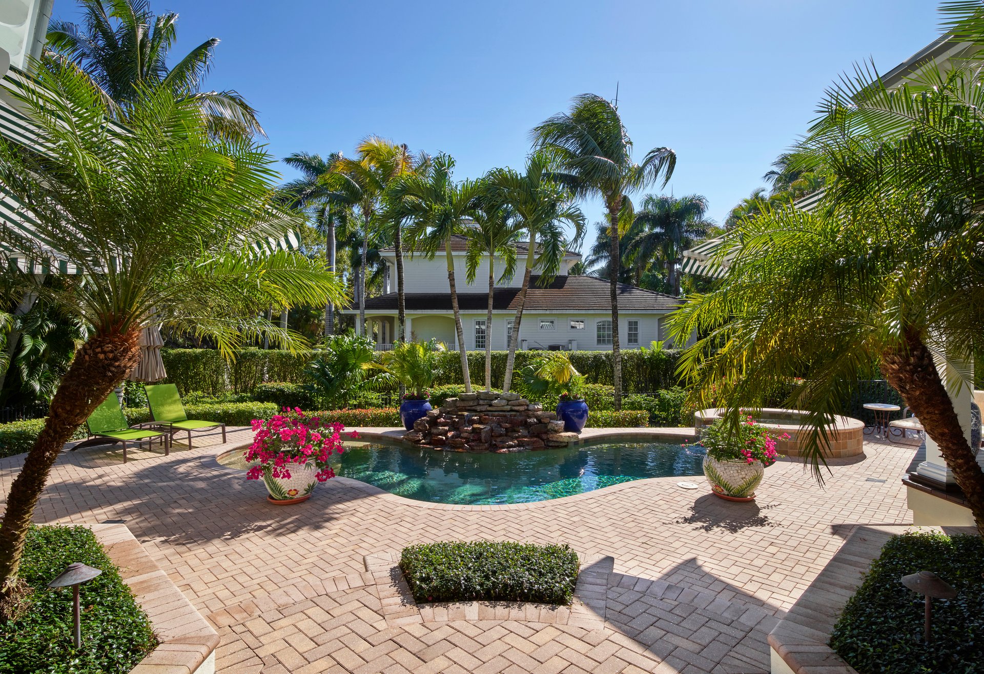 AQUALANE SHORES