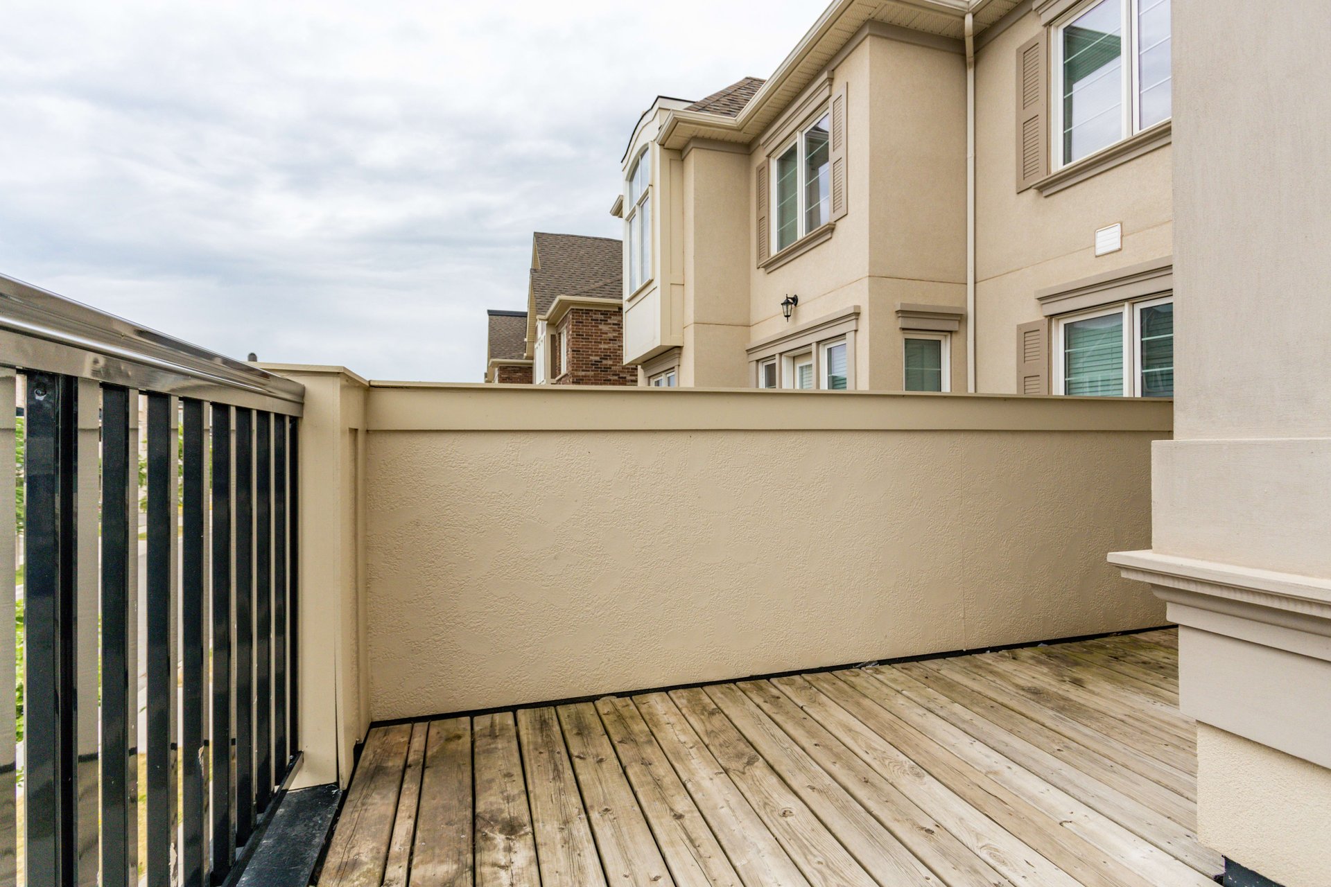 Townhome in Desirable Preserve Community!