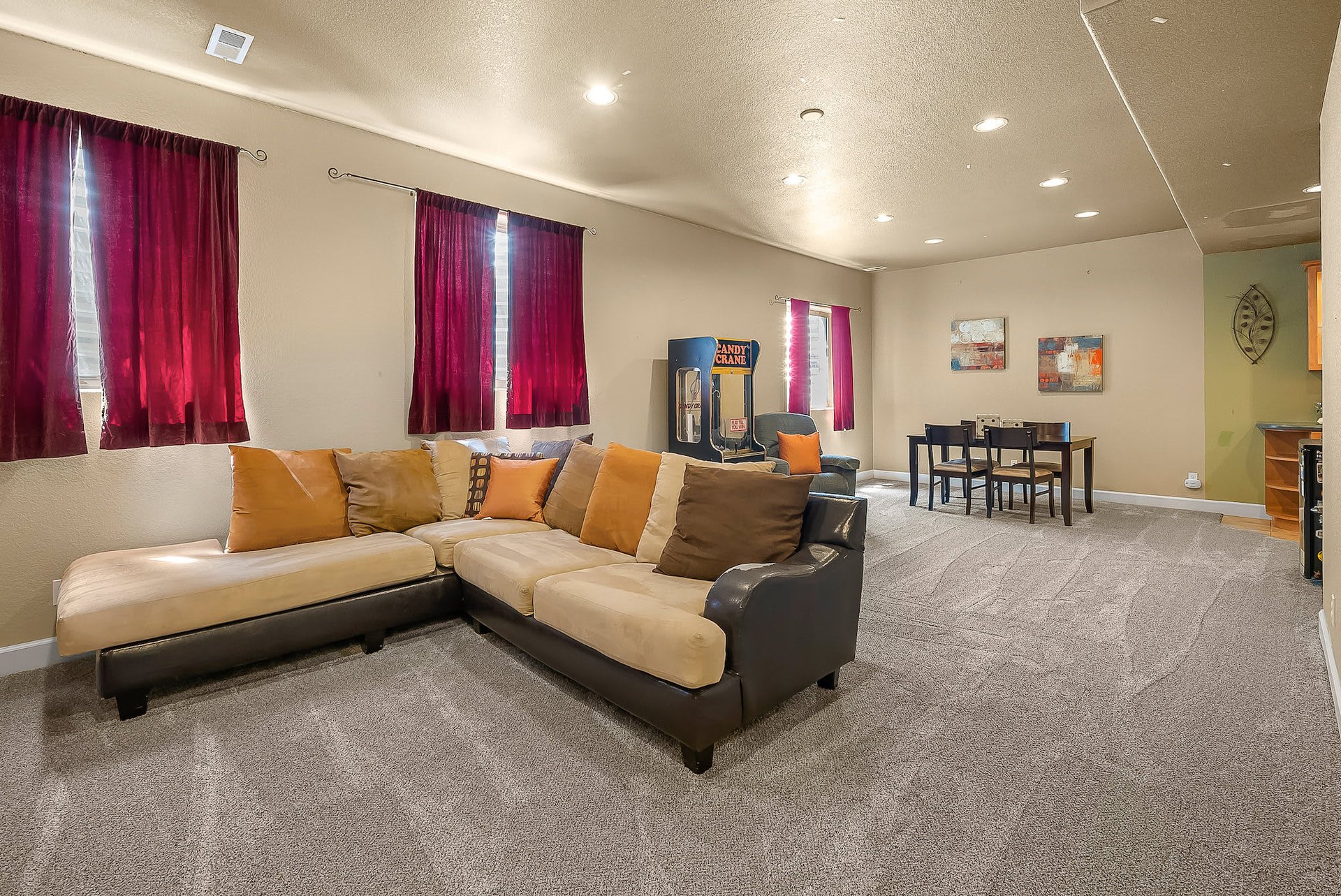 376 Mesa View Way