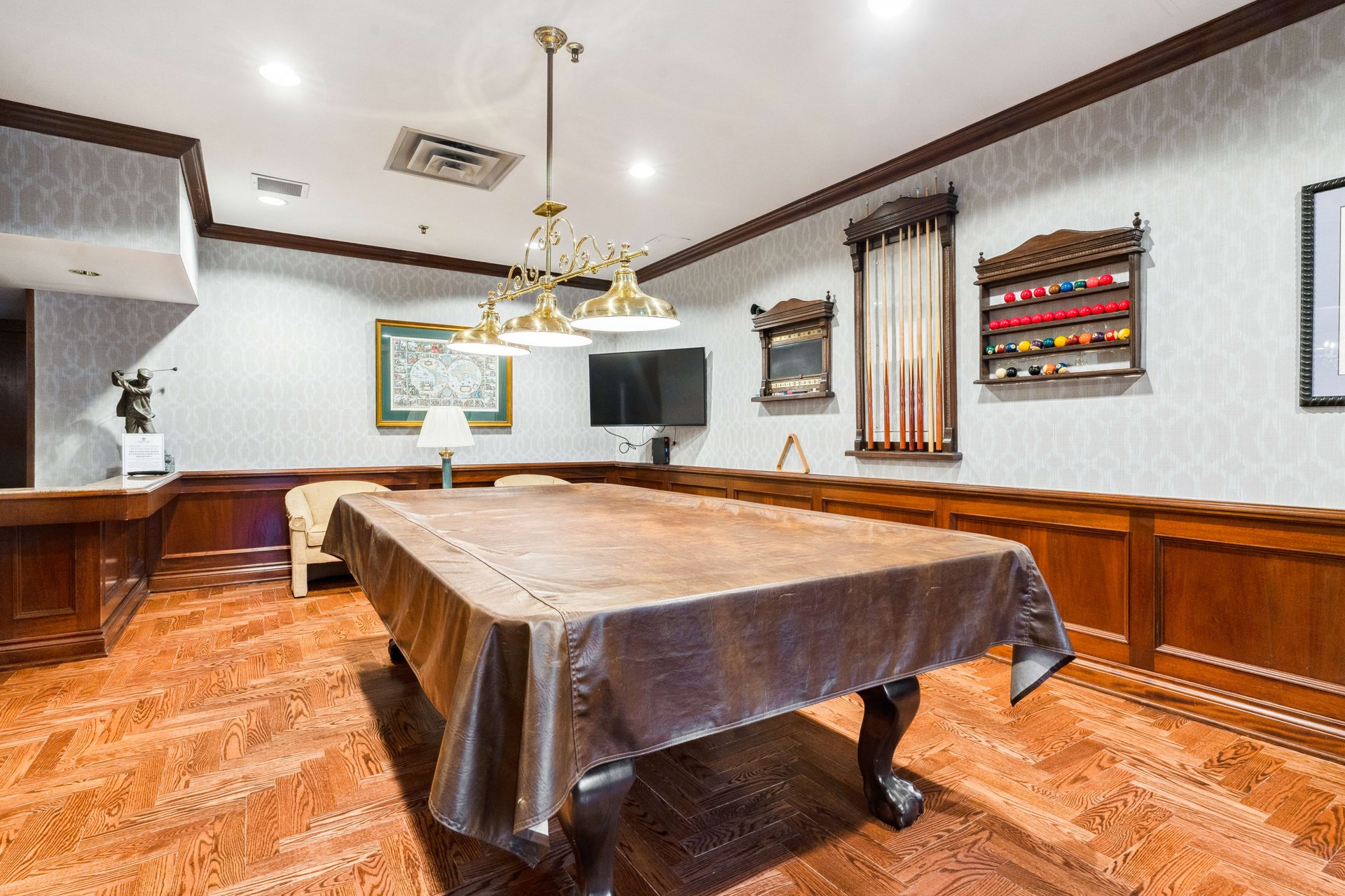All inclusive condo in fabulous location!
