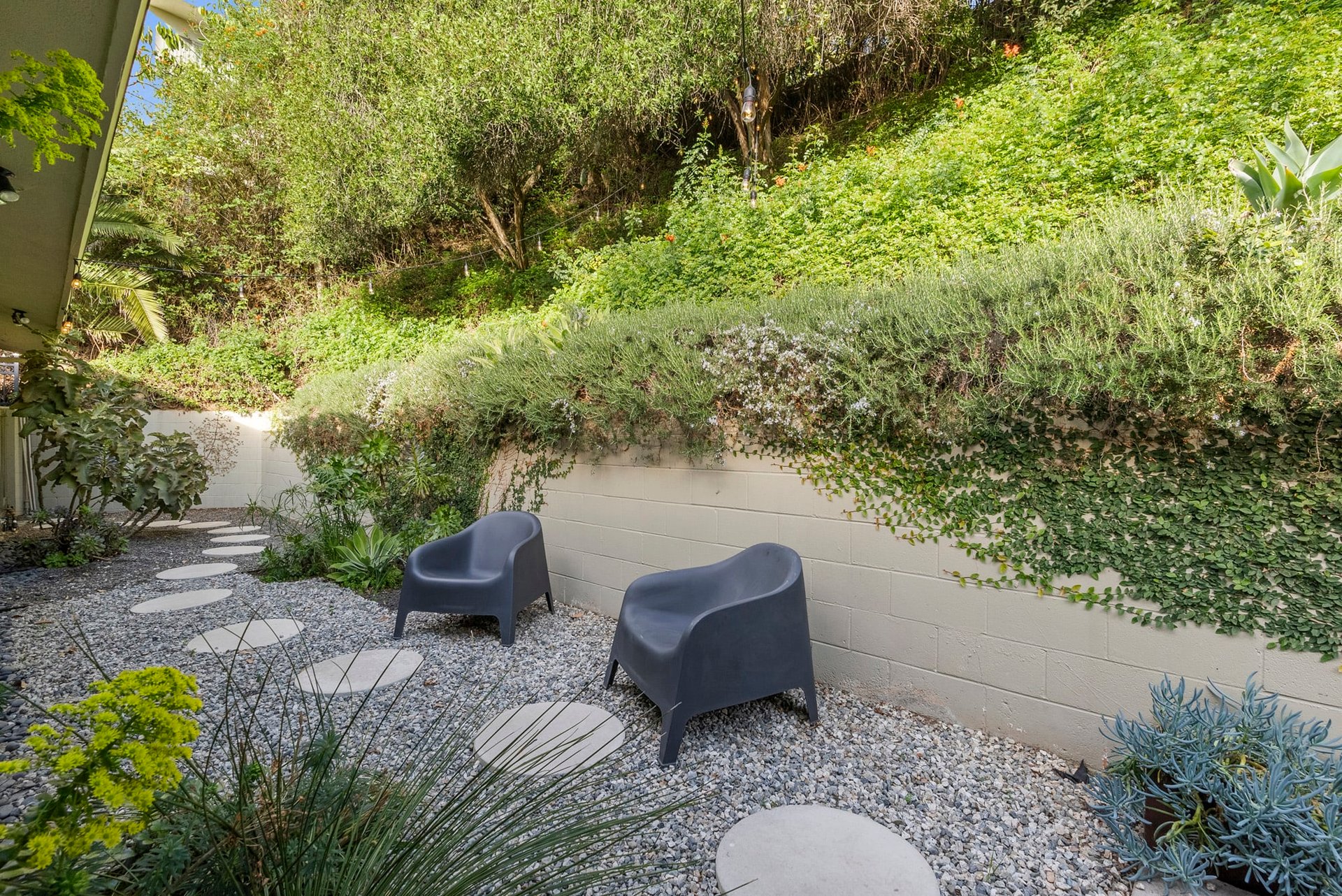 Mid-Century Gem in Upper Beachwood Canyon