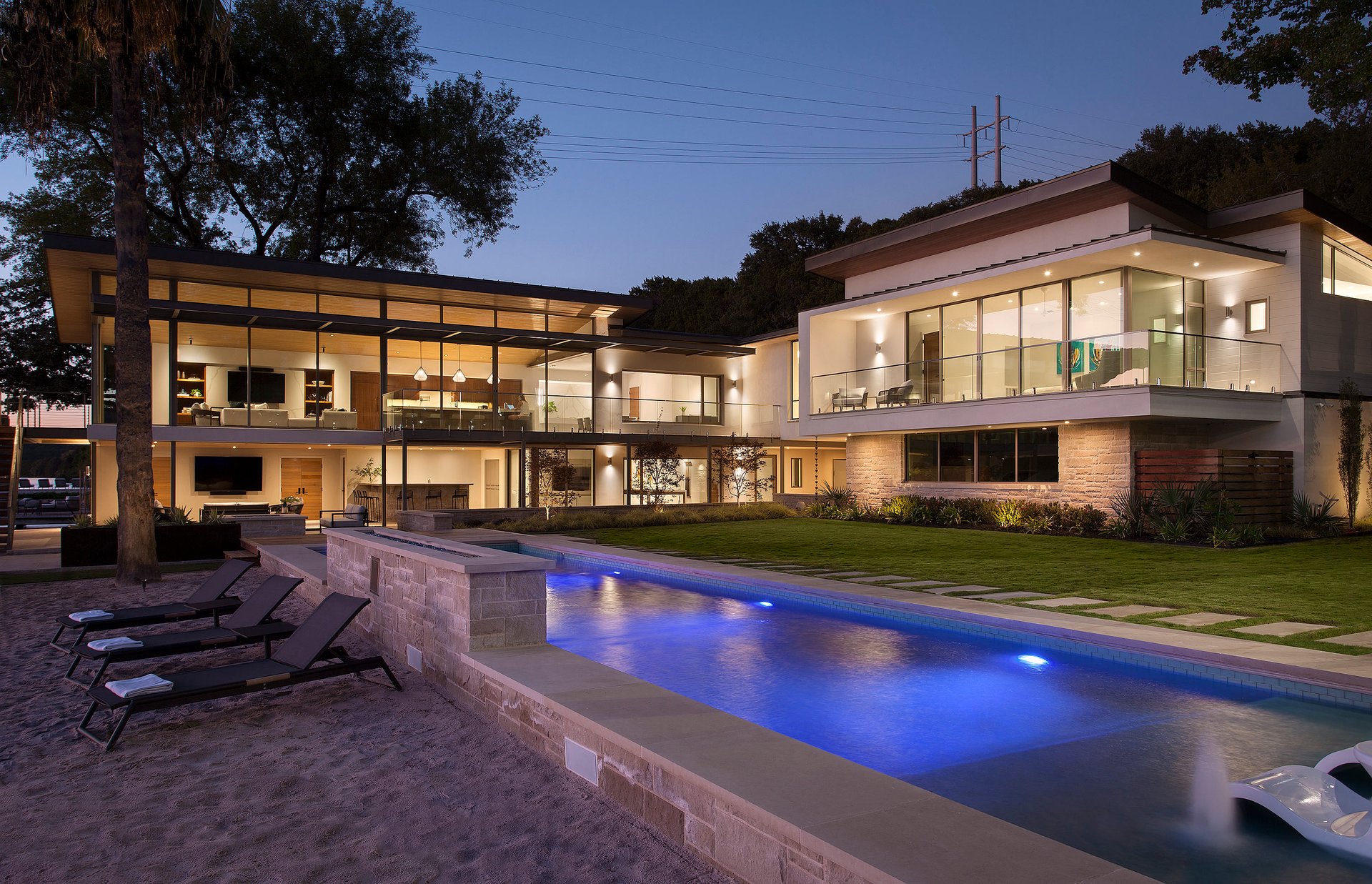Stunning Lake Austin Retreat 