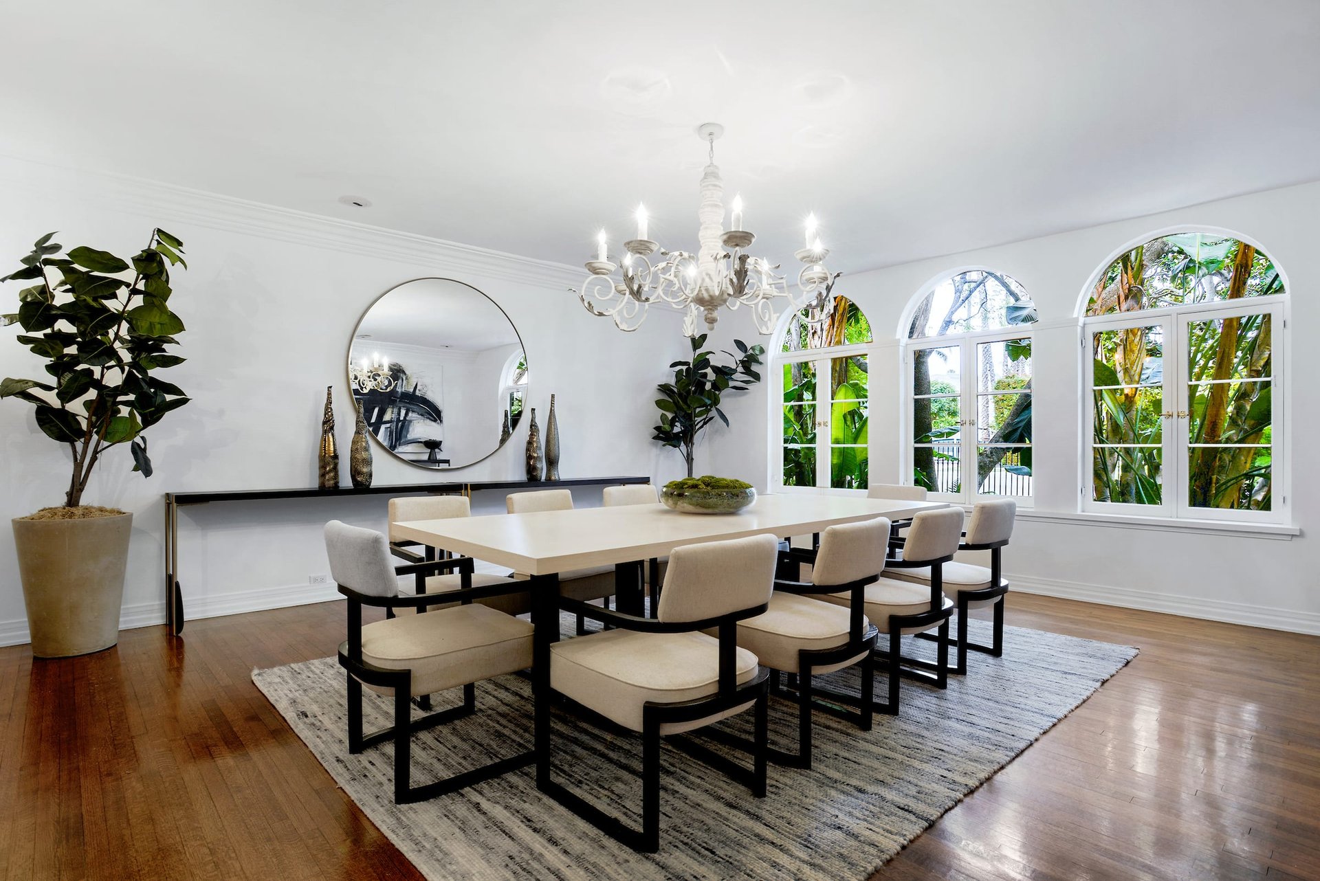 619 N Beverly Dr