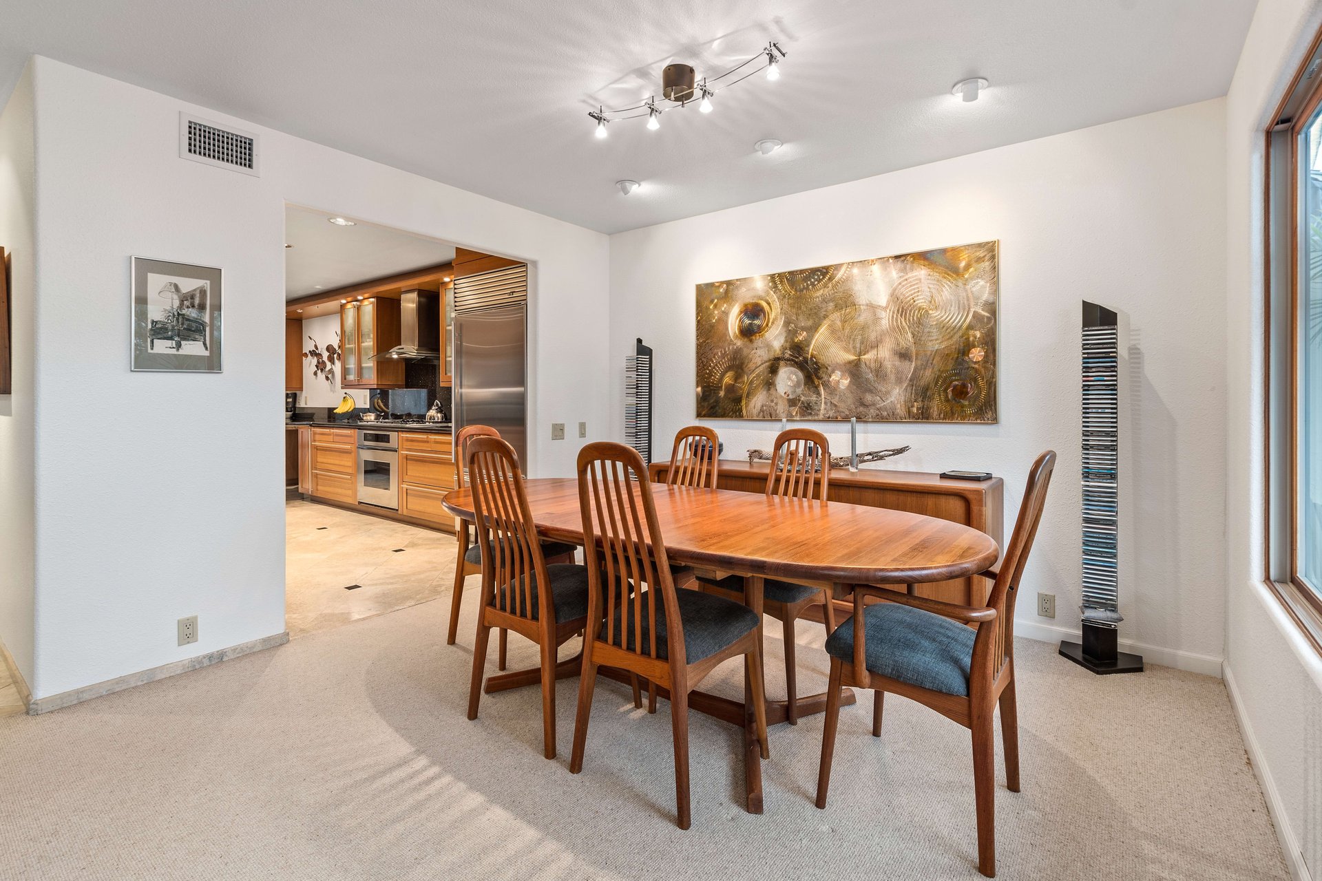 Modern Classic In Morgan Run