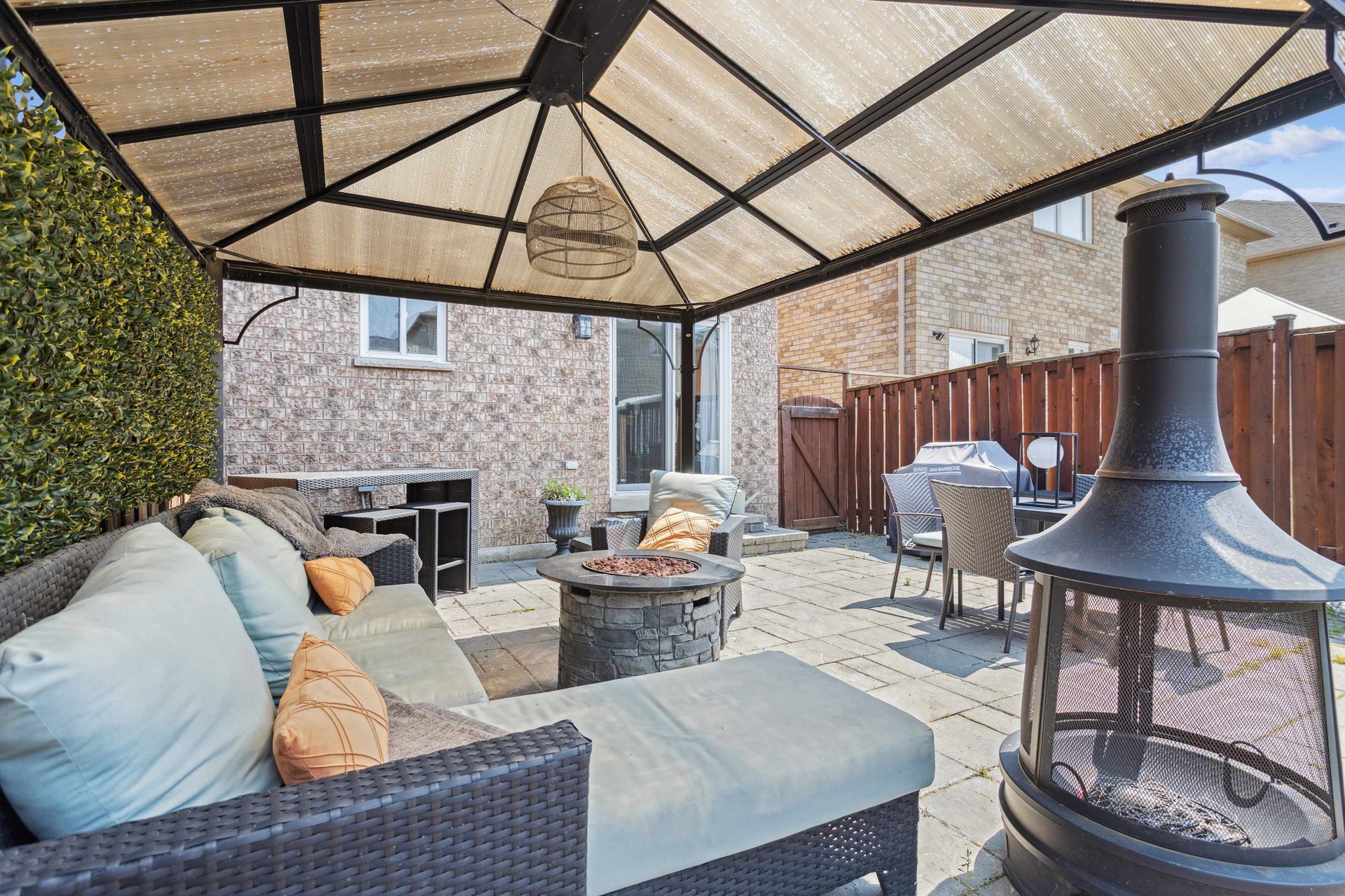 Gorgeous 3 Bedroom Semi- Detached
