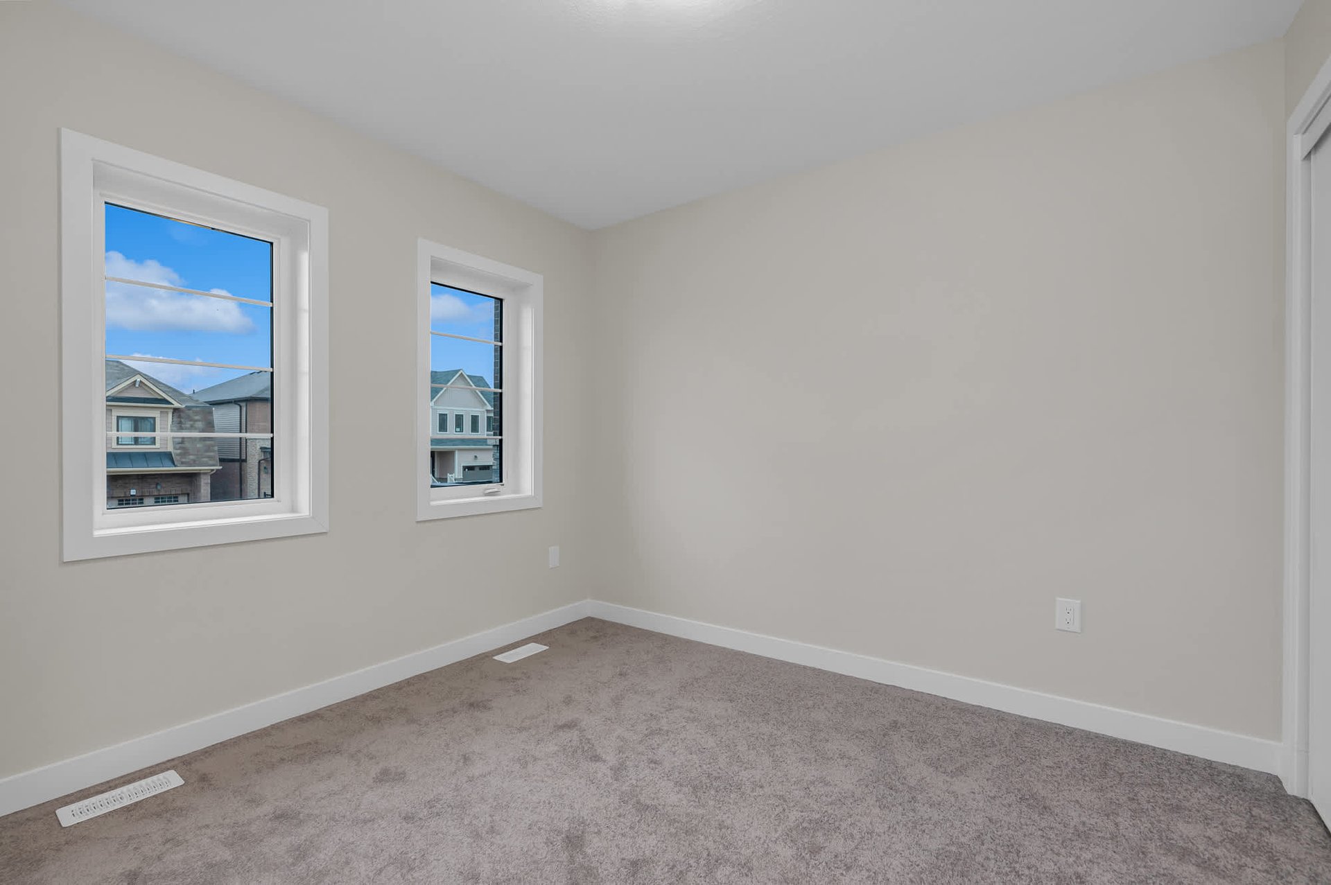 57 Santos Dr