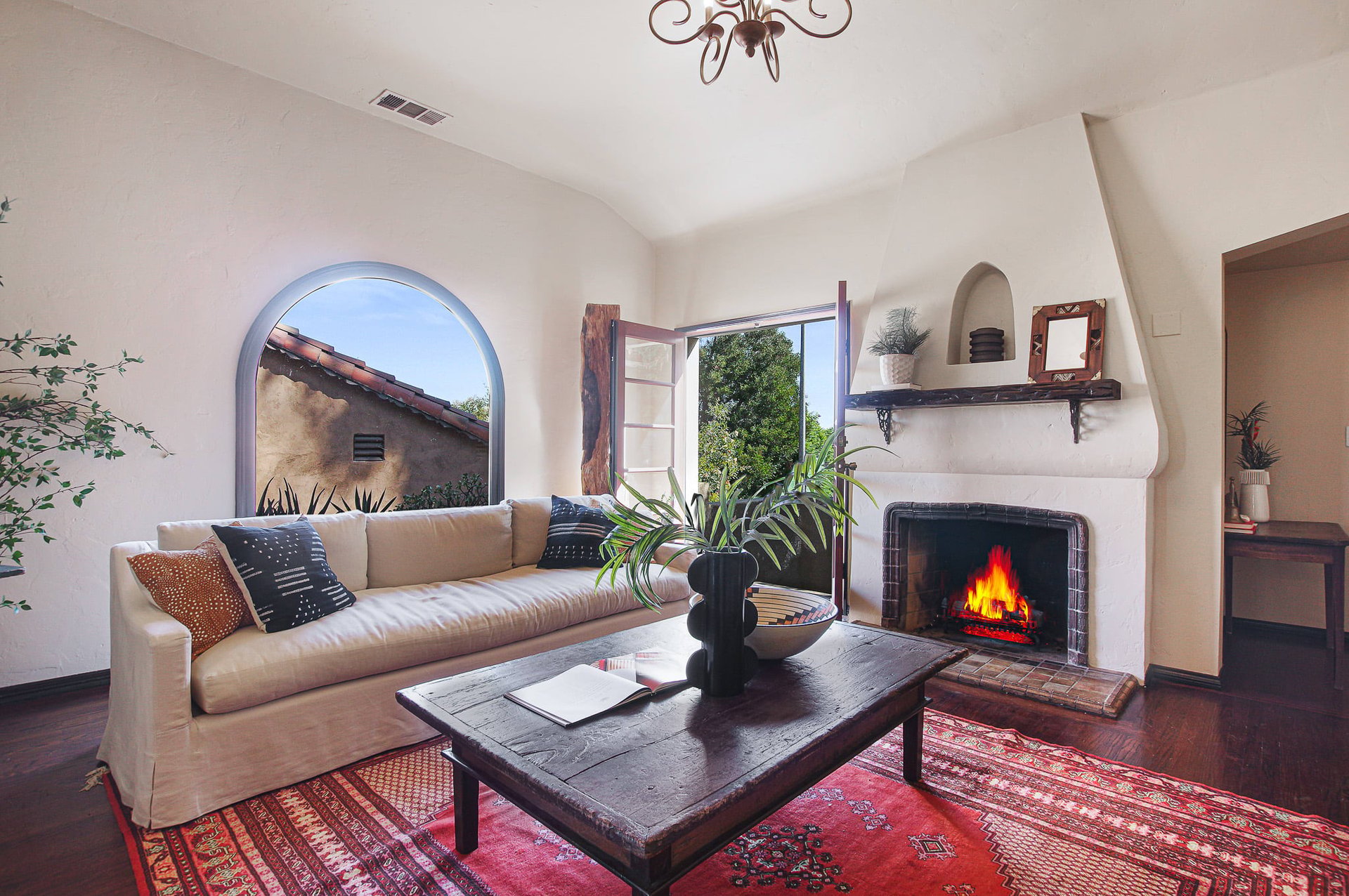 Breathtaking Spanish Villa - An Oasis in the heart of Mid-City!