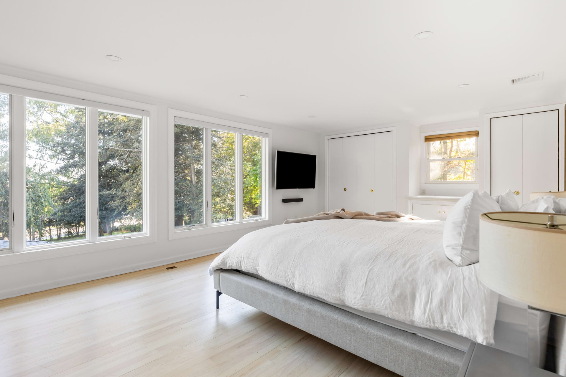 A Hilltop Setting Overlooking Open Farmland