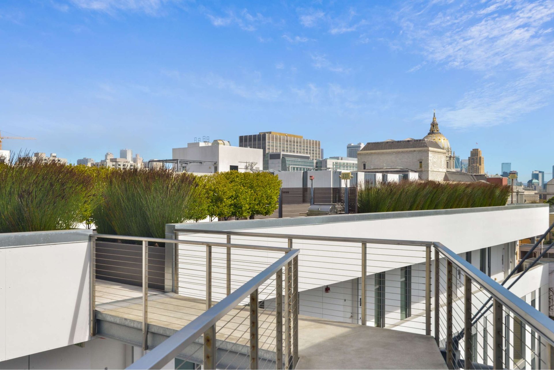 450 Hayes St #2D