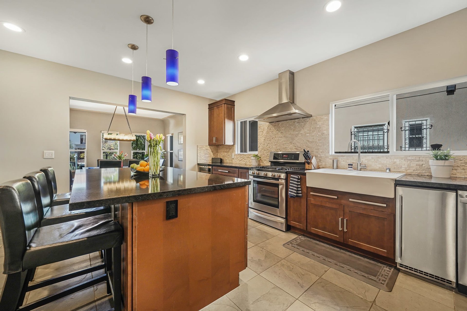 Exquisitely Remodeled Trophy Duplex in Longwood Highlands