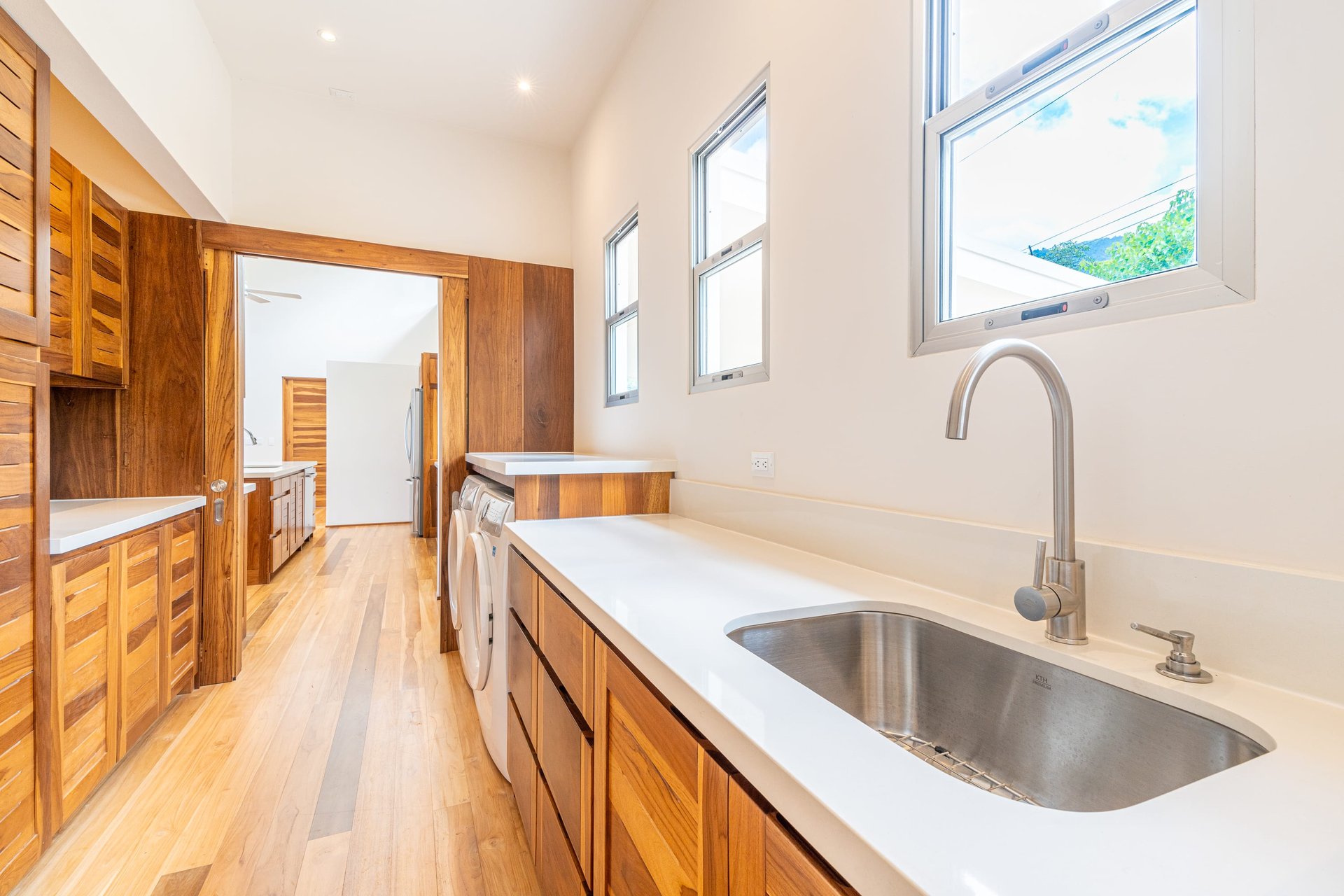MarMistique Haven, Modern Tropical Home with Panoramic Ocean Views!