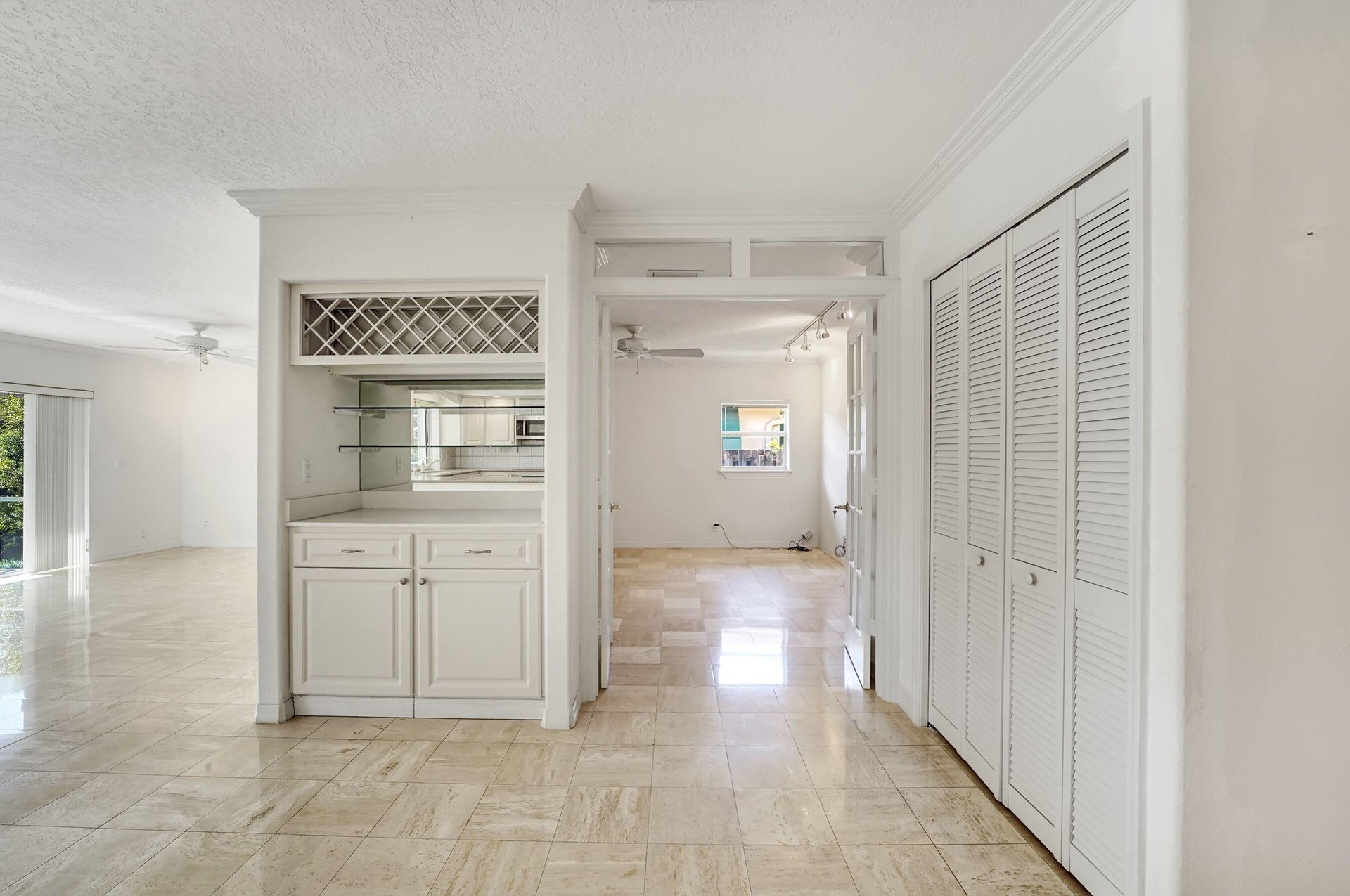 405 BONTONA AVE