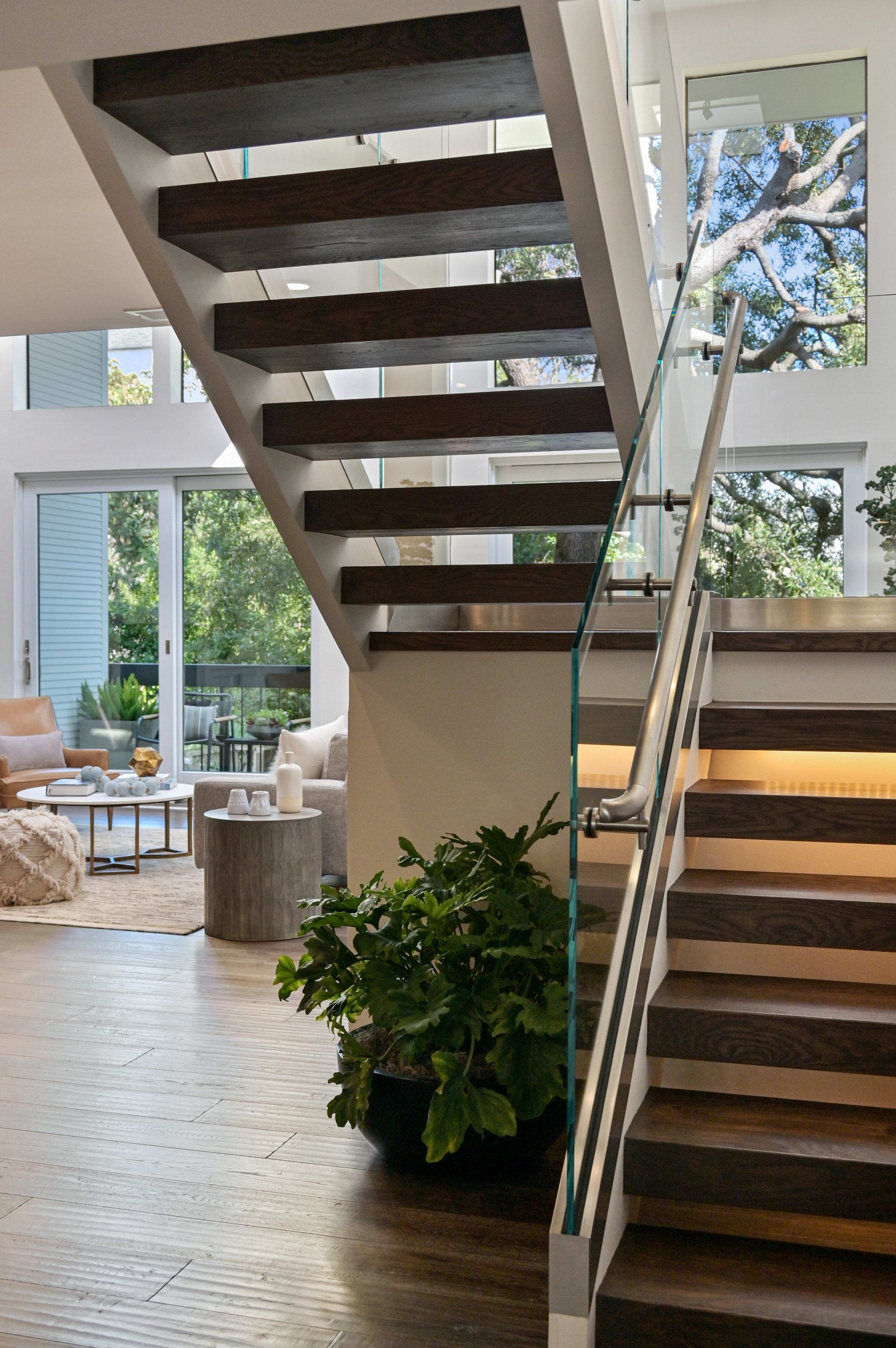 Stylish Duplex Penthouse Steps to Alta Plaza